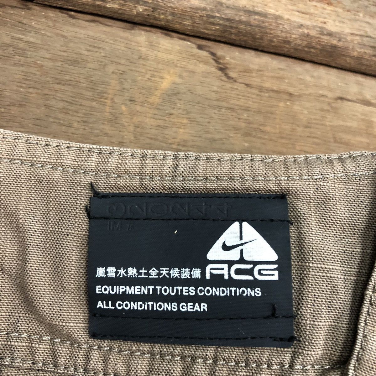 Nike ACG D Nike ACG Brown Multipocket Tactical Cargo Pants #C1131 Size US 27 - 11 Thumbnail