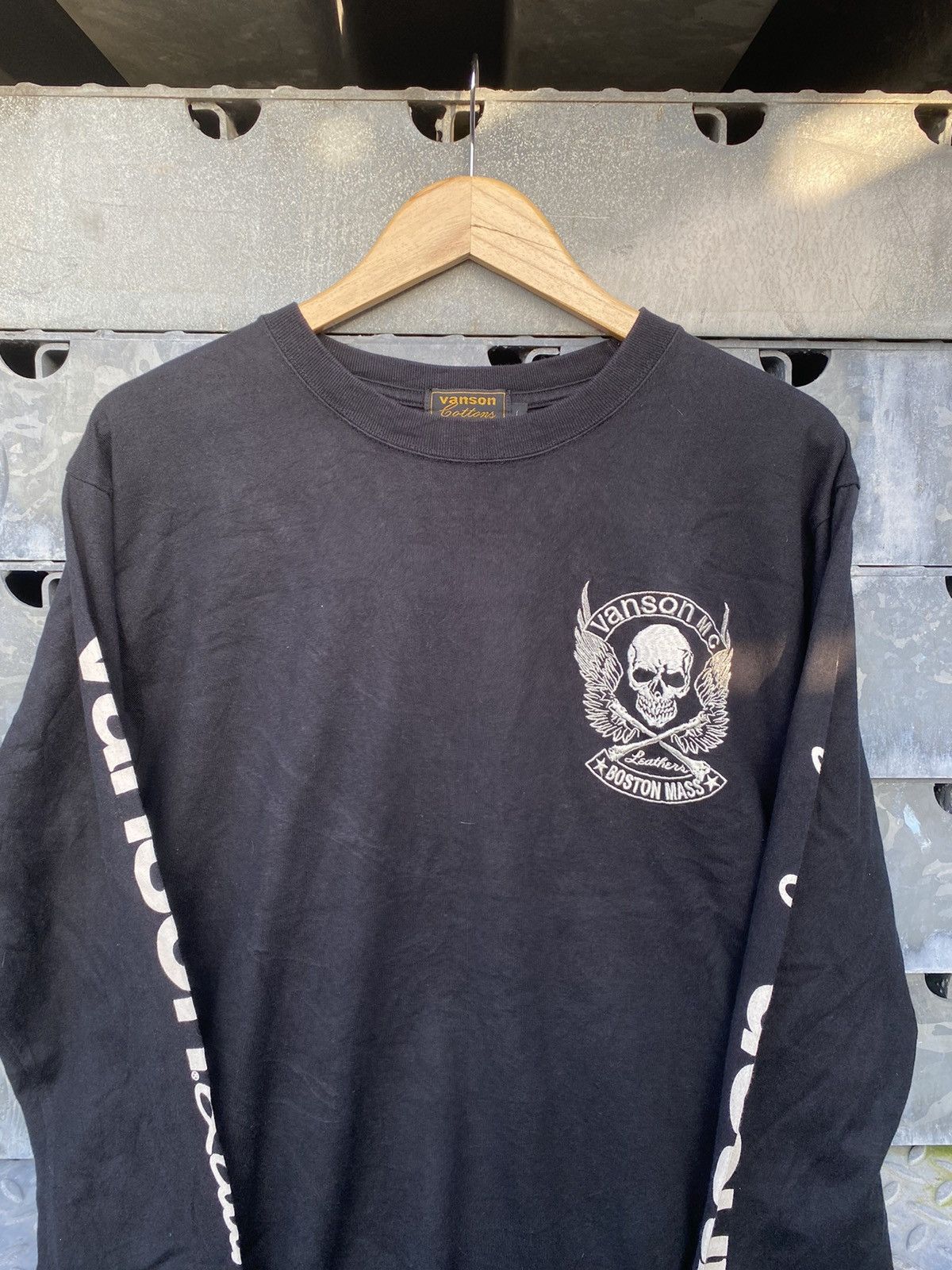Vanson Leathers Vintage Vanson Leather Embroided Skull Logo Big Print Shirt Size US L / EU 52-54 / 3 - 3 Thumbnail