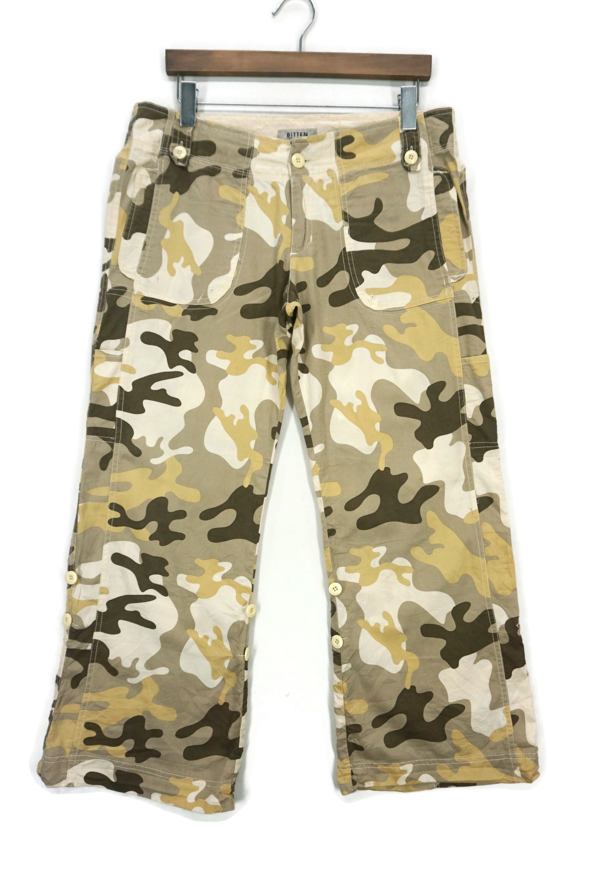 image of Rodeo x Surplus Bitten By Sarah Jessica Parker Camo Ankle Cargo Pants in Beige, Women's (Size 32)