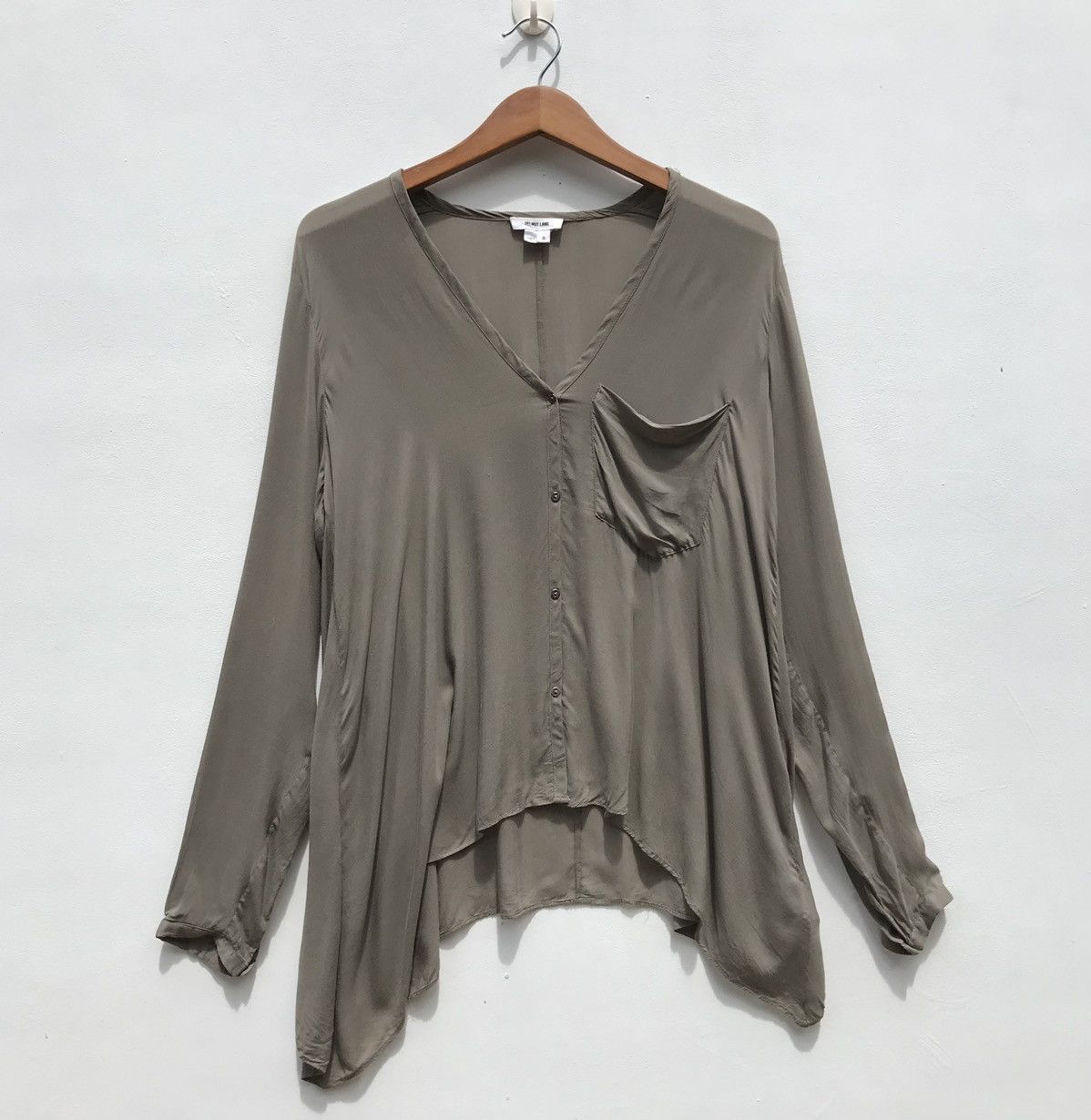 Helmut Lang Helmut Lang Blouse Shirt Rayon Vintage Helmut lang Size S / US 4 / IT 40 - 2 Thumbnail