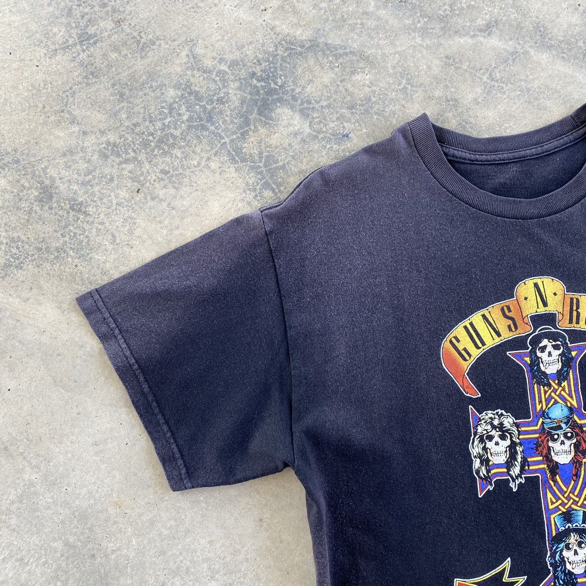 Band Tees Vintage Guns N Roses Band Distressed Sun Faded Tees Size US M / EU 48-50 / 2 - 3 Thumbnail
