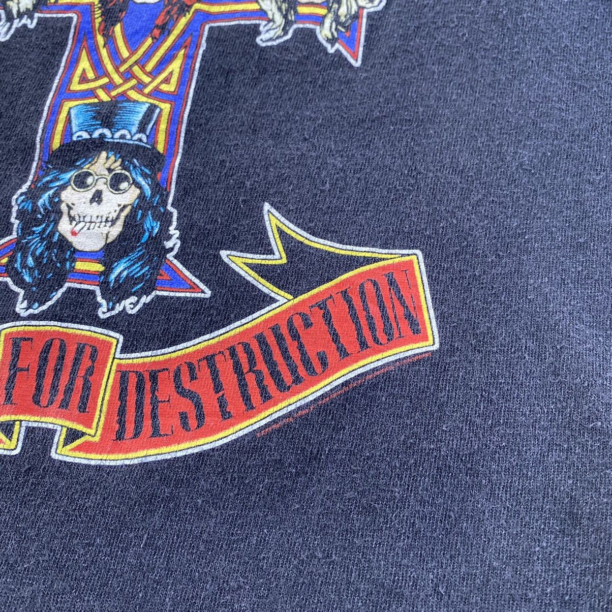 Band Tees Vintage Guns N Roses Band Distressed Sun Faded Tees Size US M / EU 48-50 / 2 - 6 Thumbnail