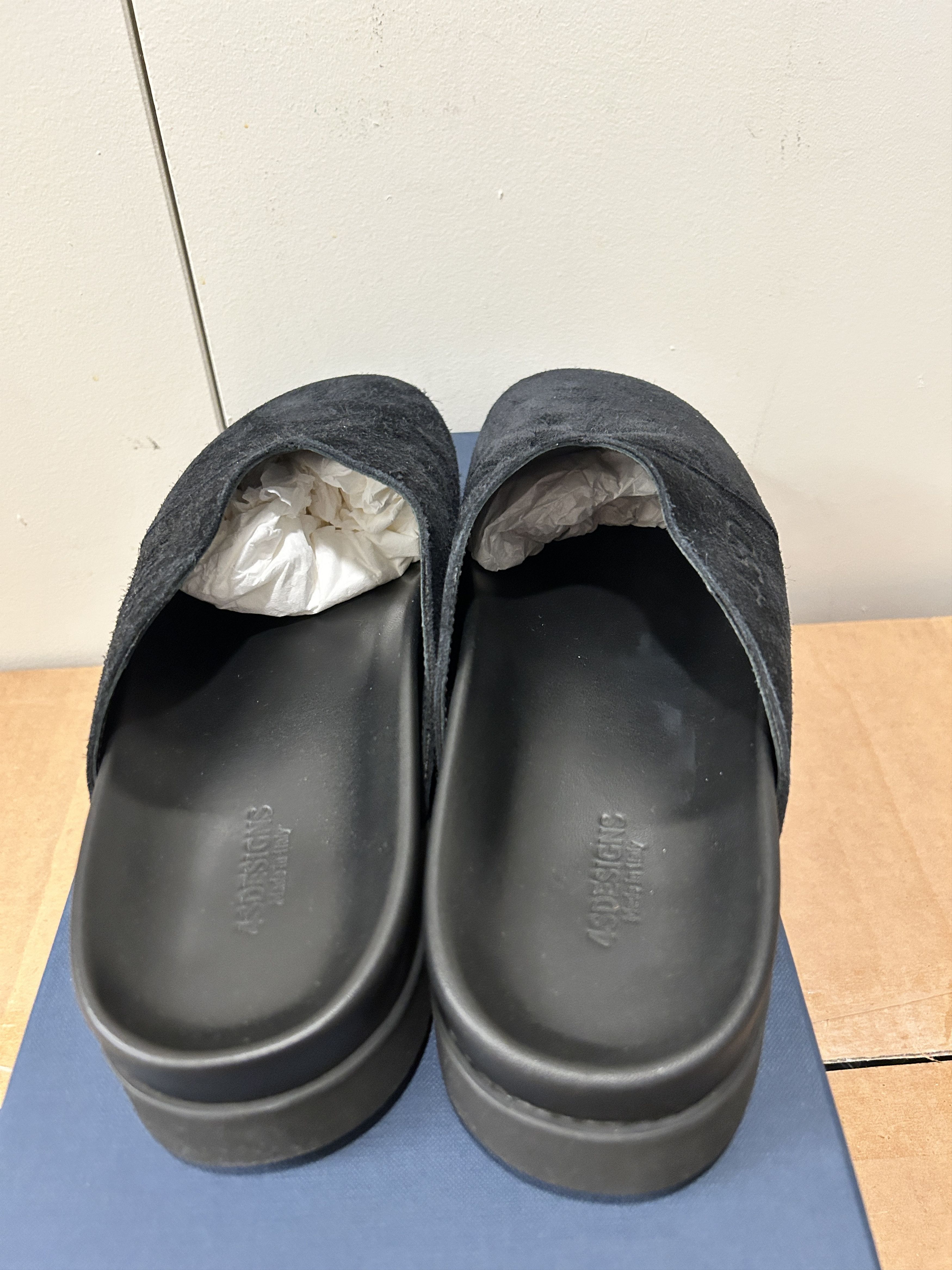 4SDESIGNS 4SDESIGNS Black Suede Sabot Loafers size EU 42 / US 9 Size US 9 / EU 42 - 6 Thumbnail