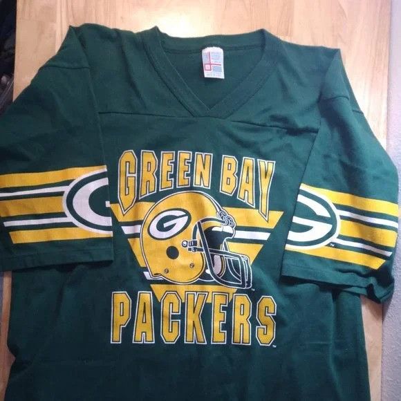 Vintage Green Bay Packers Football T-Shirt by Garan