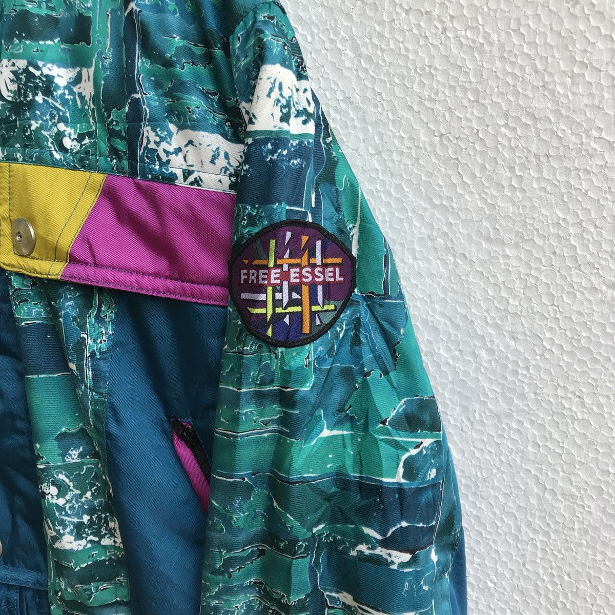Japanese Brand Free Essel multicolor art skiwear jacket snowboard Size US M / EU 48-50 / 2 - 5 Thumbnail