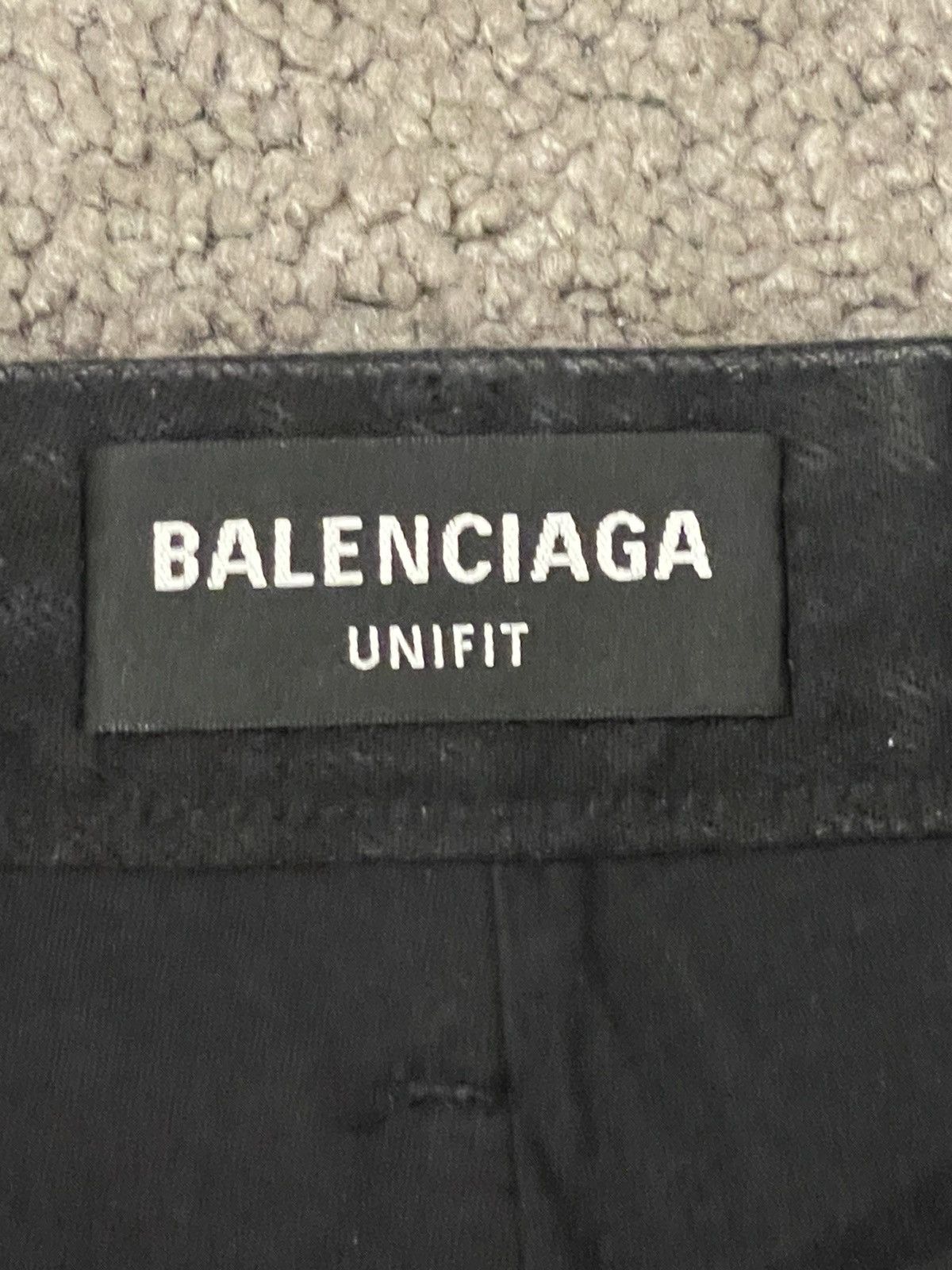 Balenciaga (💥Holy Grail💥BNWT*) Balenciaga 21fw slashed distressed Jeans Size US 38 / EU 54 - 4 Thumbnail