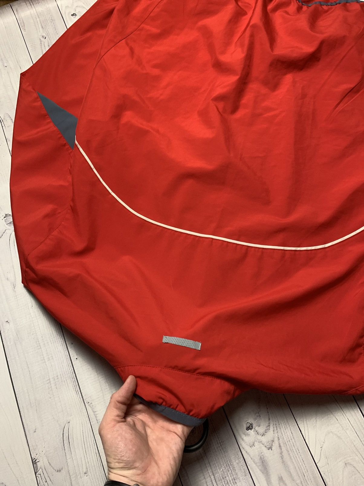 Nike × Vintage Vintage Nike track jacket size XL red logo Size US XL / EU 56 / 4 - 6 Thumbnail