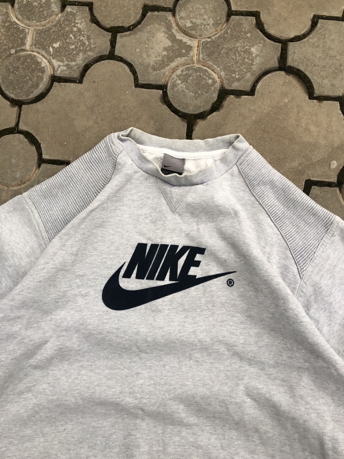 Nike × Vintage Vintage Nike Spell Out Y2K Swoosh Sweatshirt Size US M / EU 48-50 / 2 - 3 Thumbnail