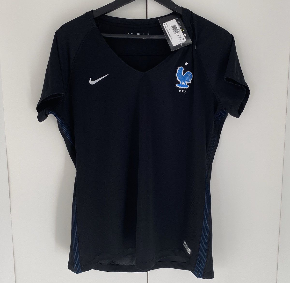 Nike 2017 2018 France NEW RARE Nike Third Soccer Jersey Size US M / EU 48-50 / 2 - 2 Thumbnail