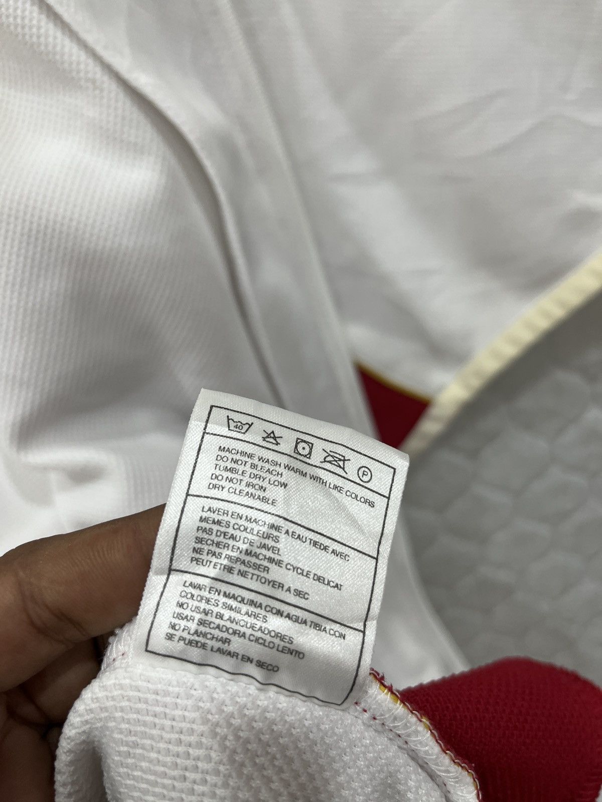 Nike (Qq). VINTAGE NIKE BASKETBALL ZIPPER SHIRTS Size US XL / EU 56 / 4 - 8 Thumbnail
