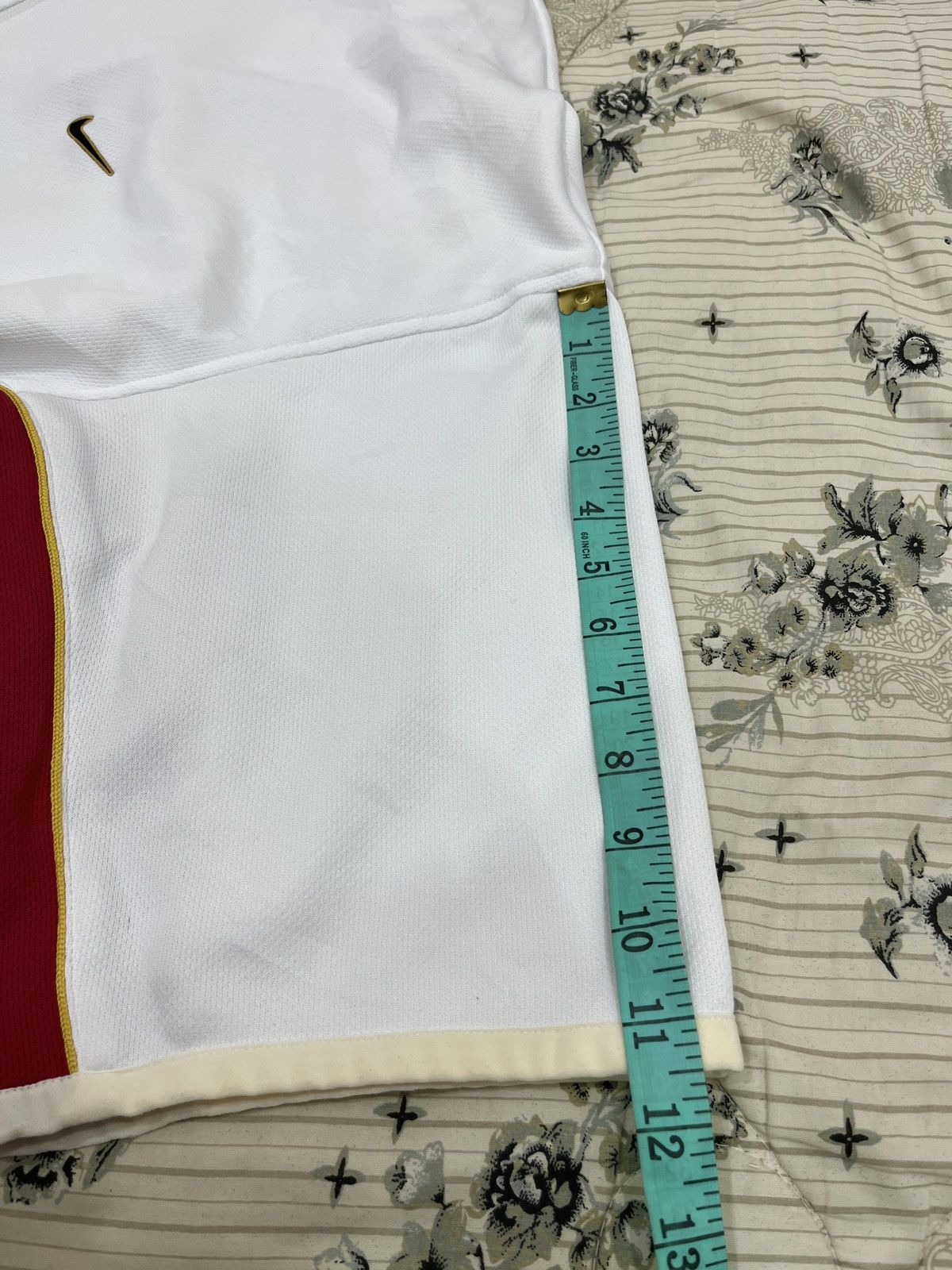 Nike (Qq). VINTAGE NIKE BASKETBALL ZIPPER SHIRTS Size US XL / EU 56 / 4 - 17 Thumbnail