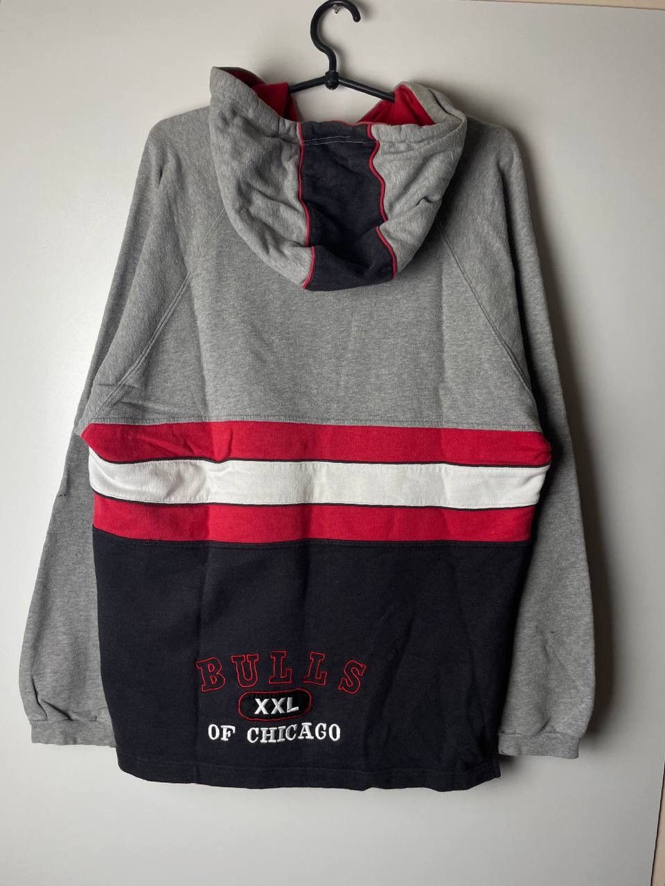 NBA Chicago Bulls Champion 90s vintage hoodie size L Size US L / EU 52-54 / 3 - 11 Thumbnail