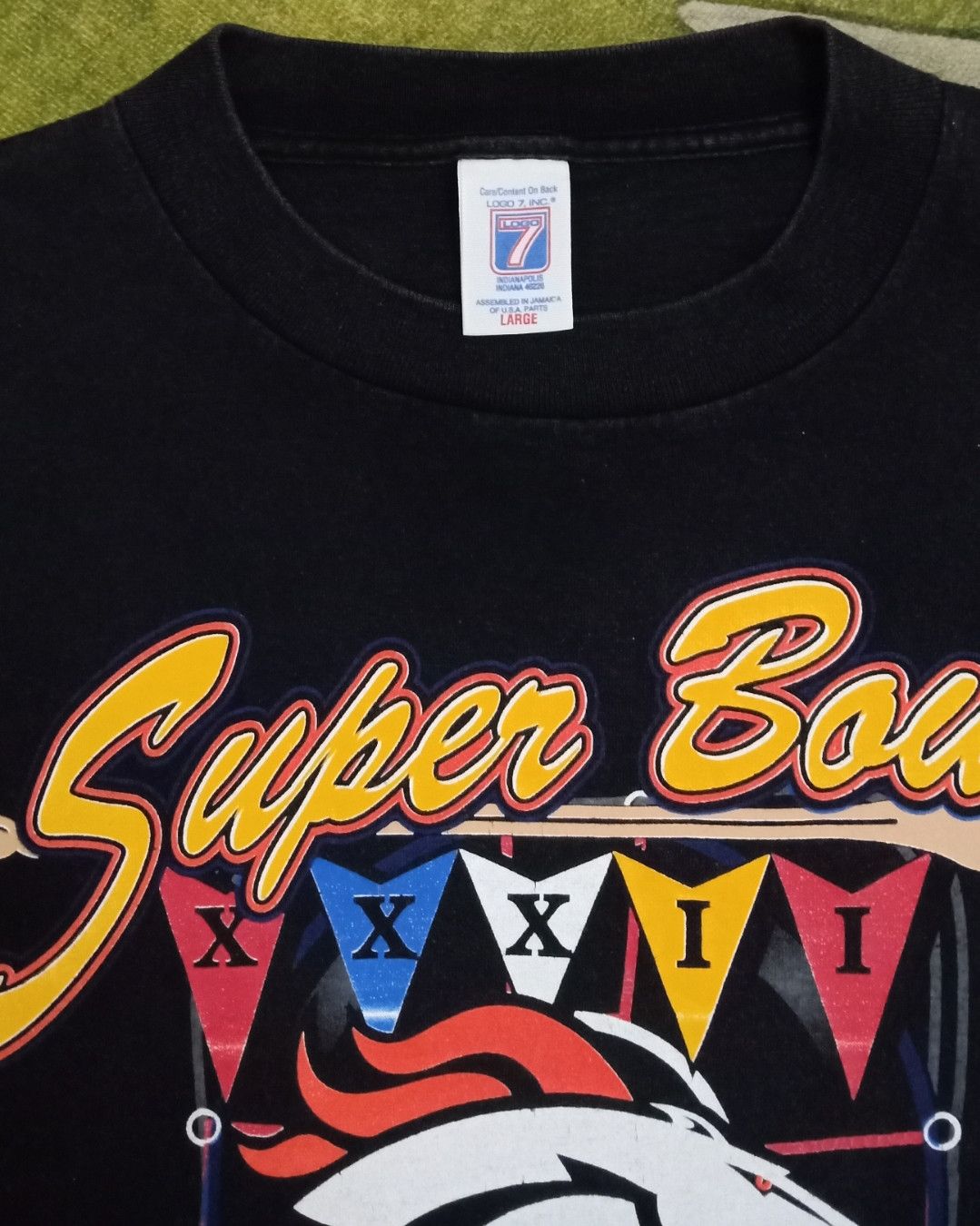 Logo 7 × NFL × Vintage Vintage 90s NFL Denver Broncos Super Bowl Champions T-shirt Size US M / EU 48-50 / 2 - 4 Thumbnail