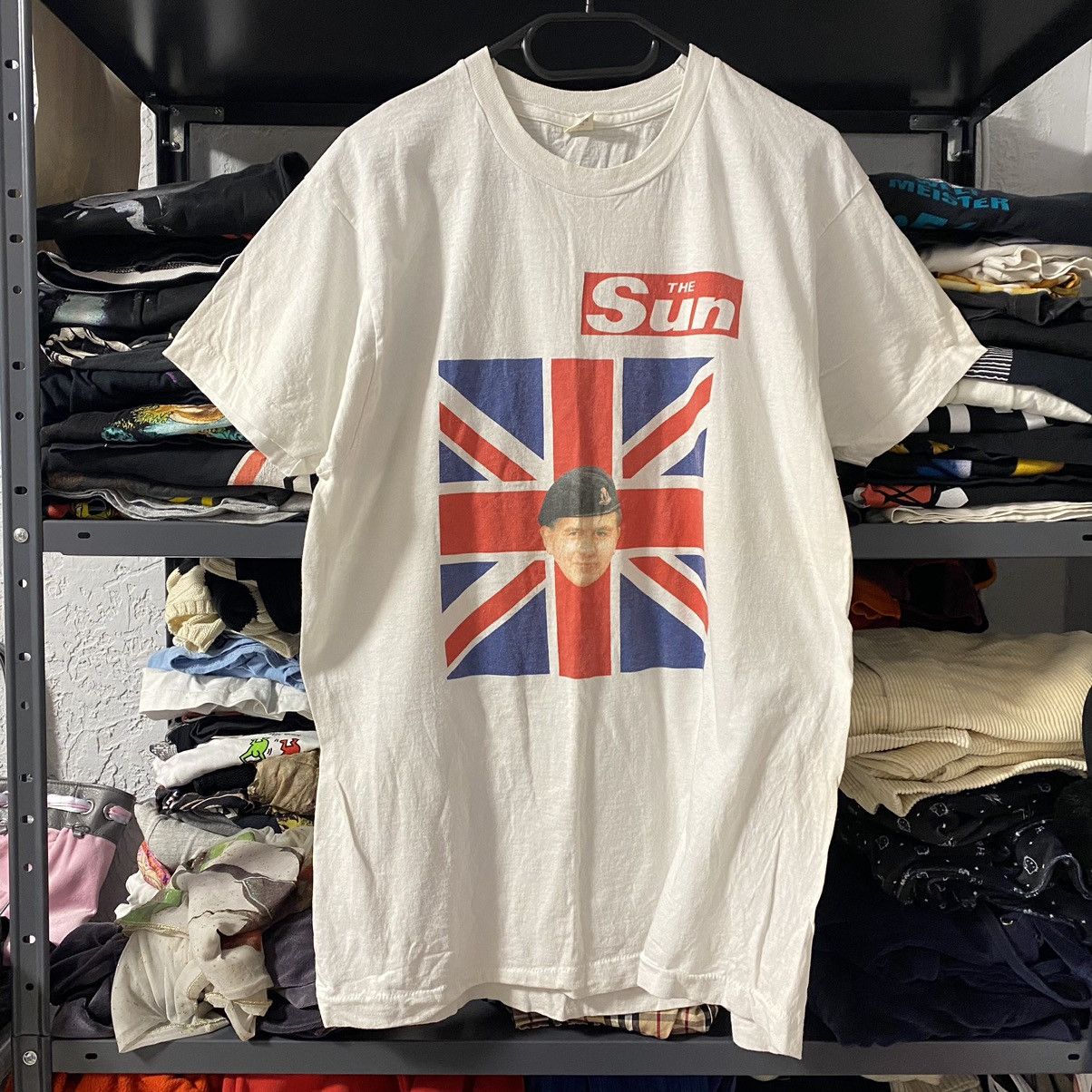 Band Tees RARE 90s THE SUN ENGLAND MAGAZINE SOLIDER BERET T SHIRT Size US L / EU 52-54 / 3 - 1 Thumbnail