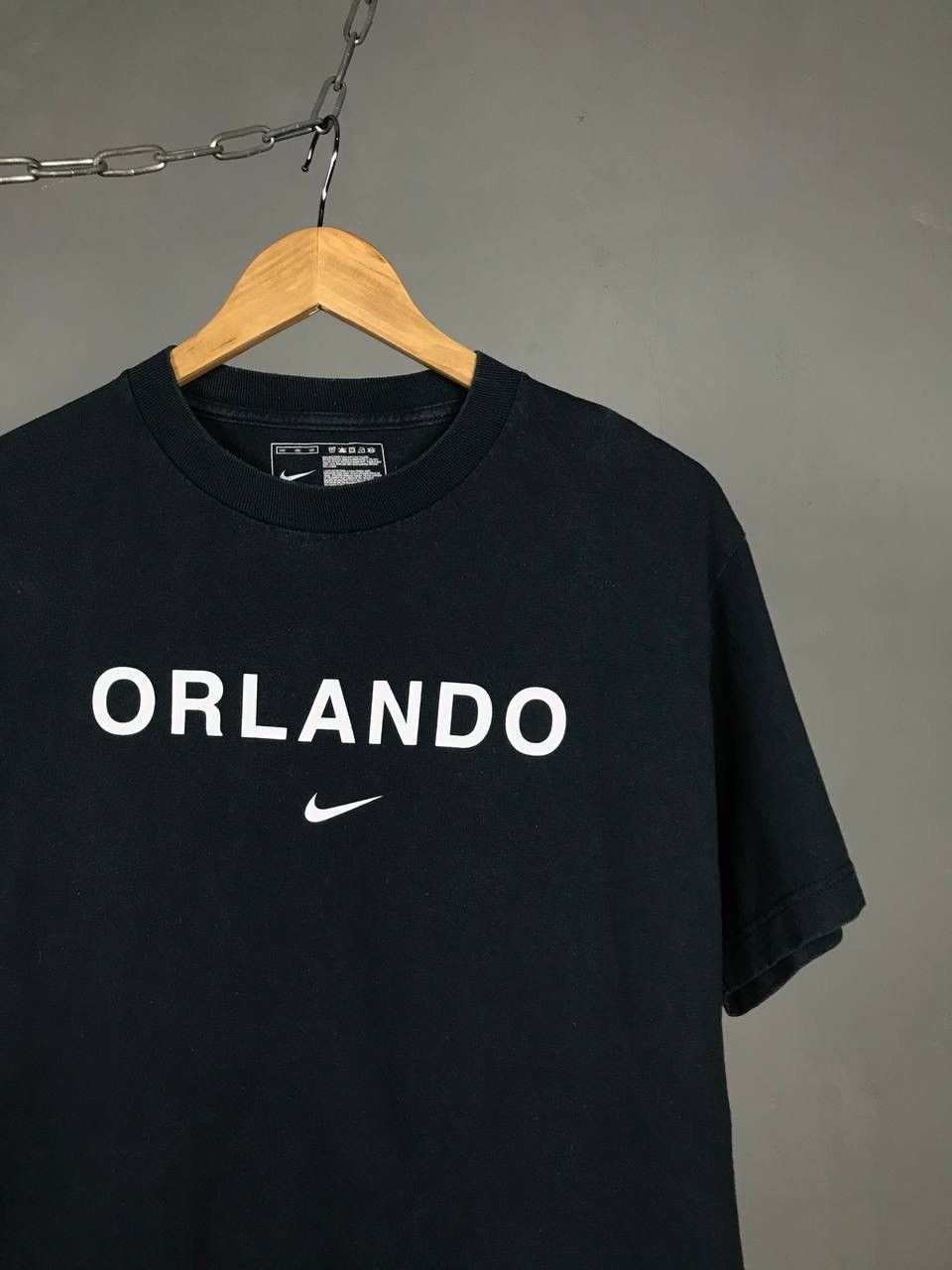 Nike Nike Orlando swoosh streetwear vintage center logo tee Size US M / EU 48-50 / 2 - 2 Thumbnail