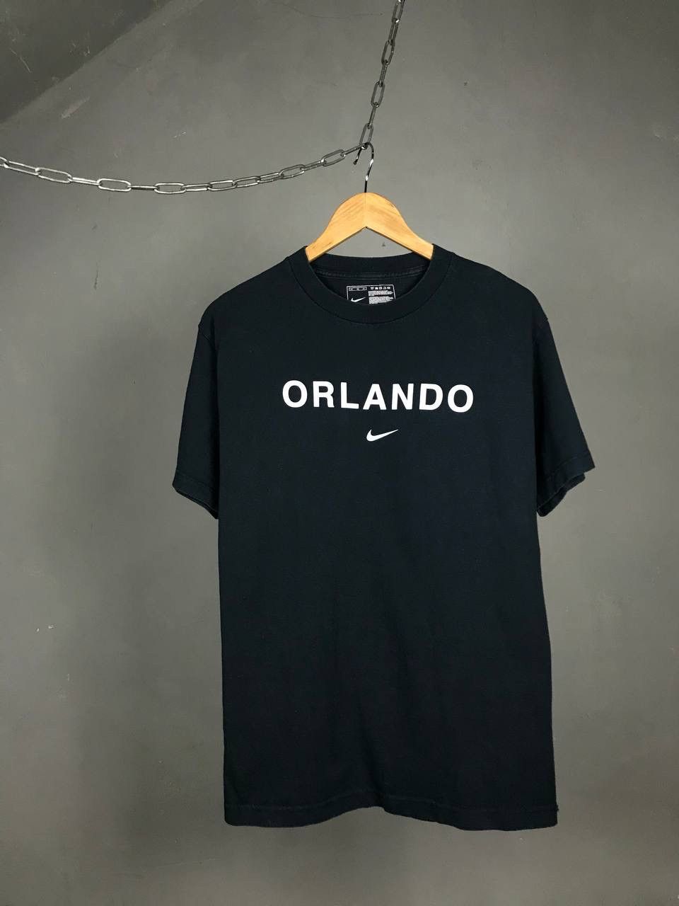 Nike Nike Orlando swoosh streetwear vintage center logo tee Size US M / EU 48-50 / 2 - 1 Thumbnail