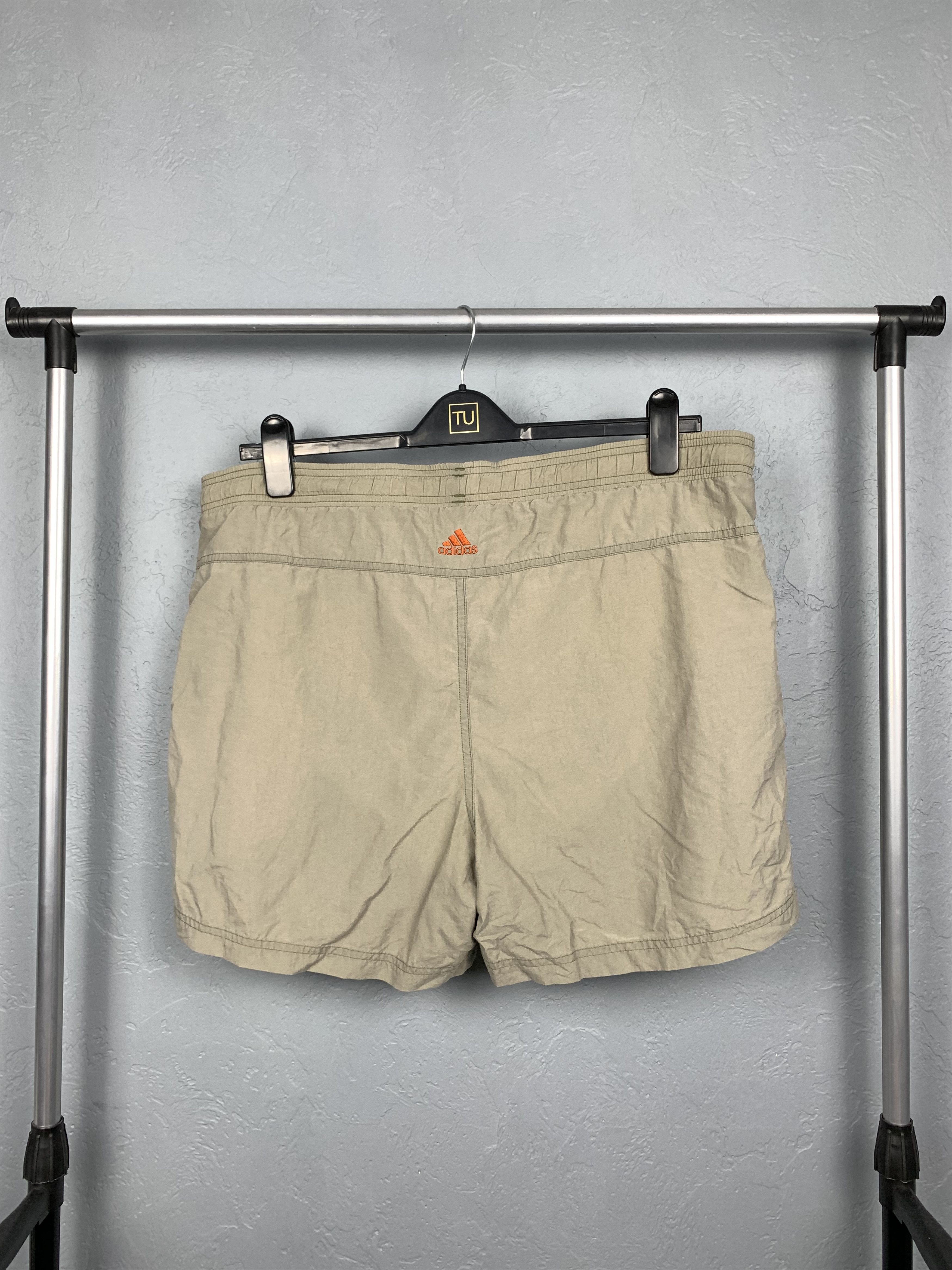 Adidas Adidas Vintage Mens Nylon Shorts Size US 34 / EU 50 - 4 Thumbnail