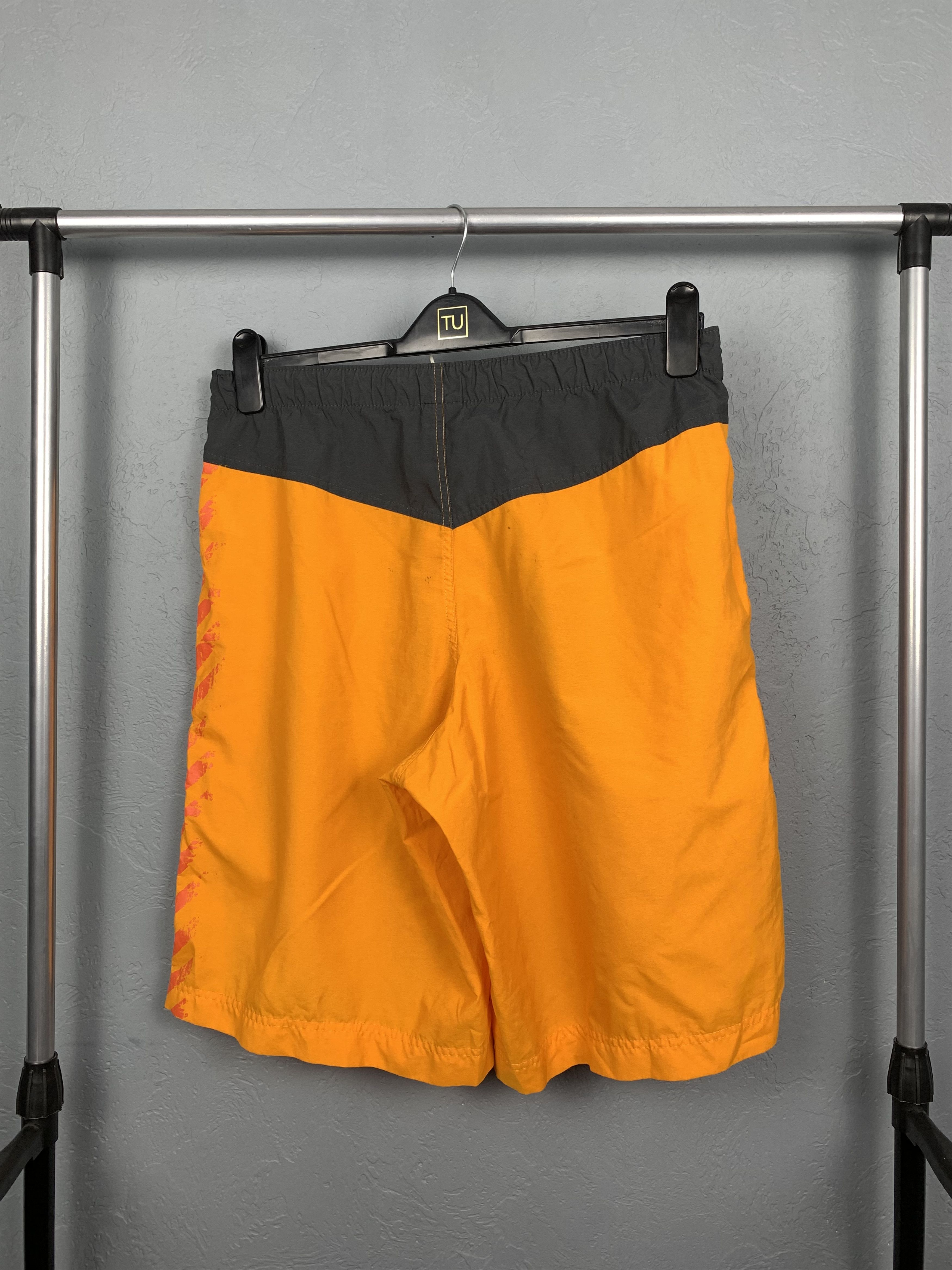 Nike Nike Vintage Mens Shorts Y2K Size US 34 / EU 50 - 3 Thumbnail