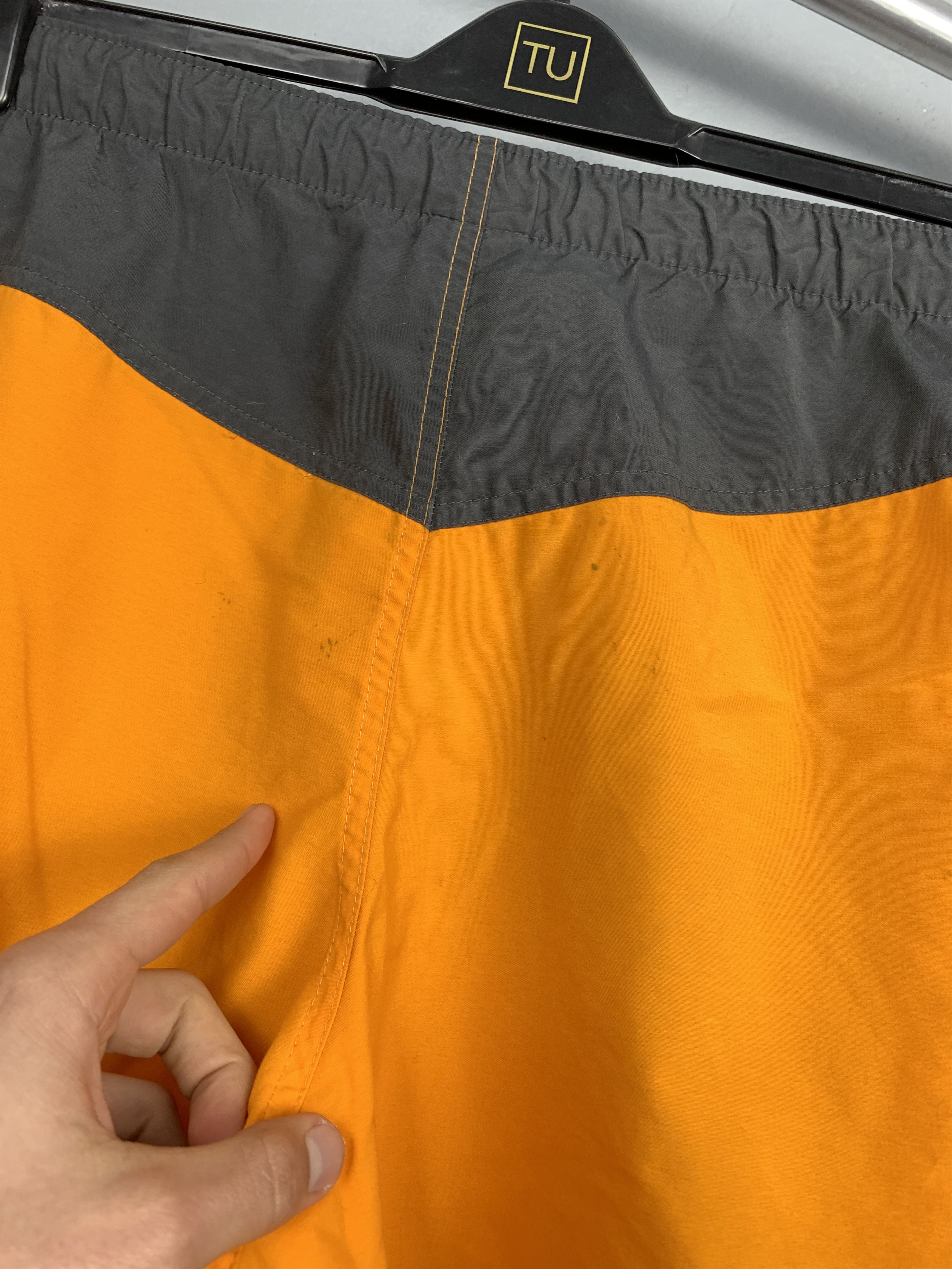 Nike Nike Vintage Mens Shorts Y2K Size US 34 / EU 50 - 4 Thumbnail