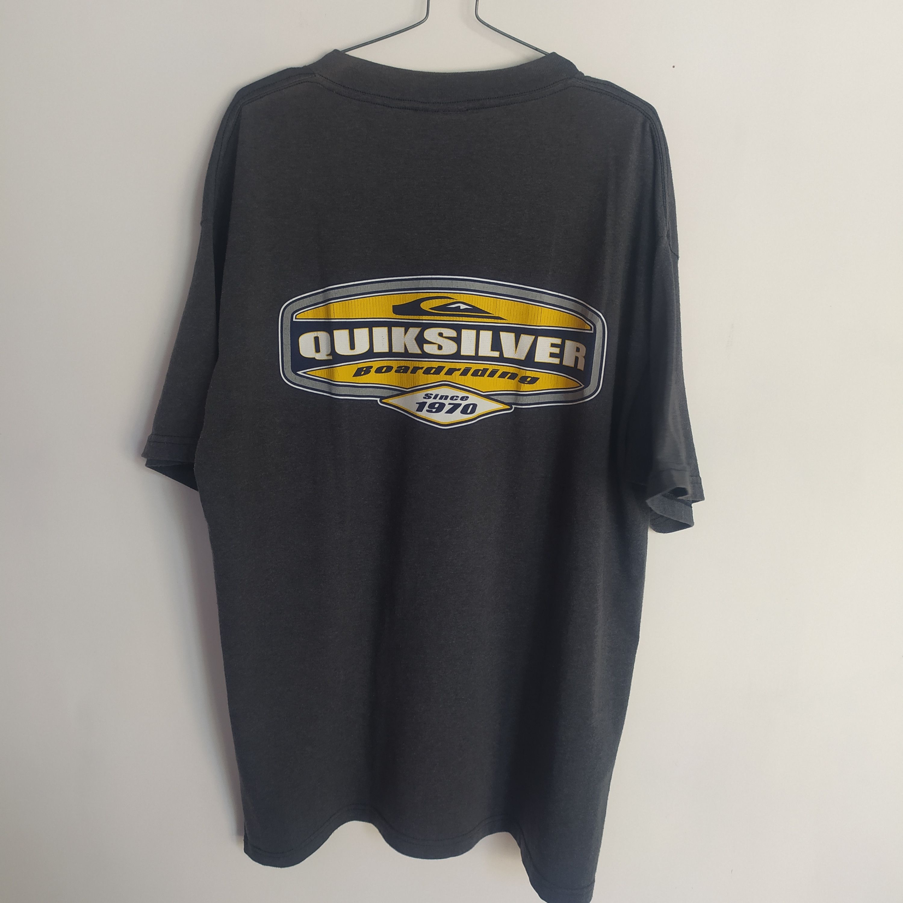 Quicksilver vintage t shirt