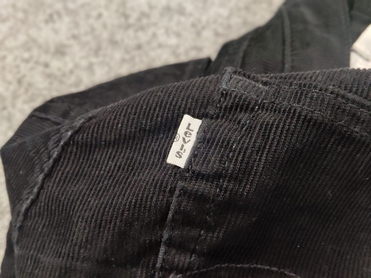 Levi's Vintage 90's Levi’s 751 Corduroy Black Trousers Pants Size US 32 / EU 48 - 18 Thumbnail