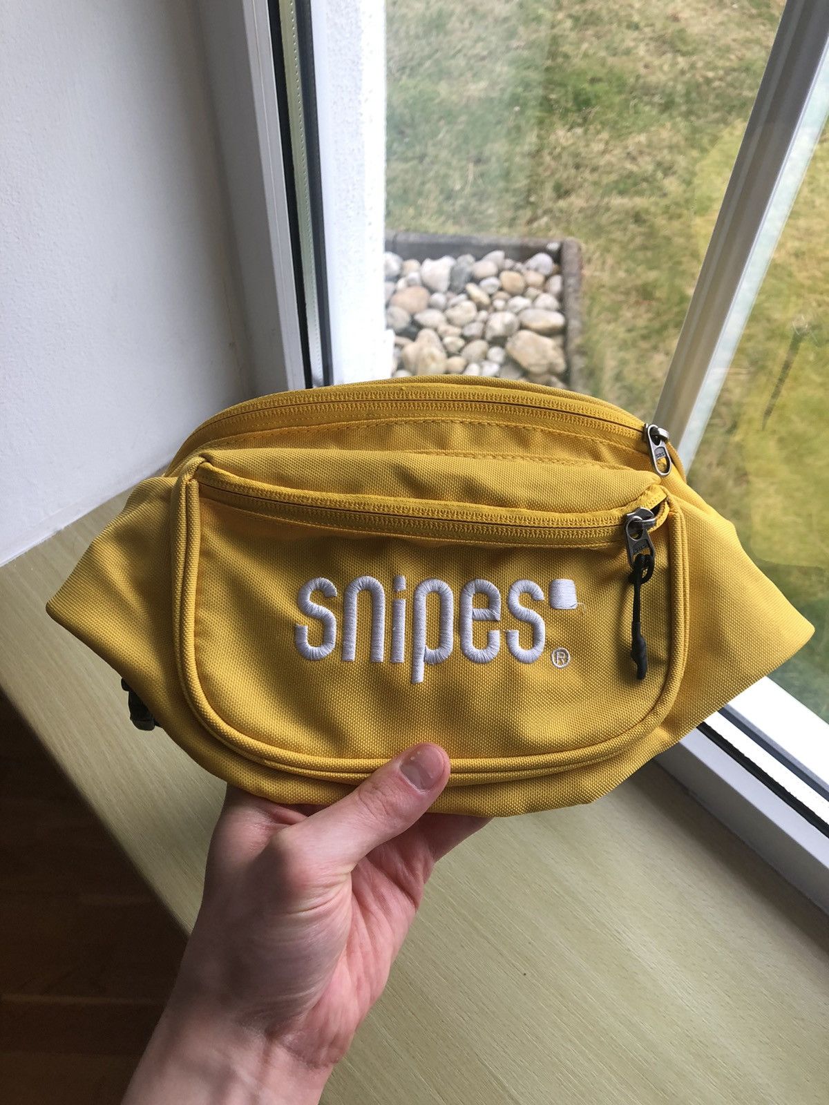 Snipes fanny pack hotsell