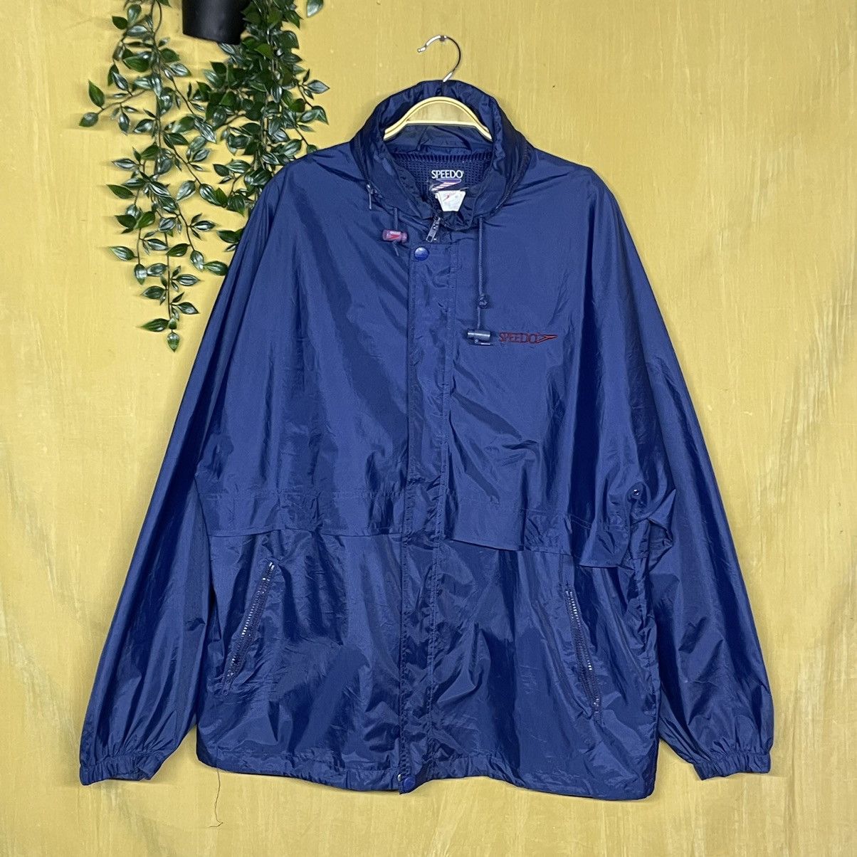 Vintage Speedo hooded windbreaker nylon jacket with bag