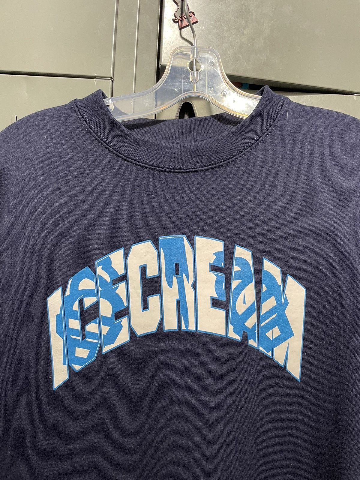 Icecream × Vintage ICECREAM curved box letter logo graphic navy crewneck Size US M / EU 48-50 / 2 - 1 Thumbnail