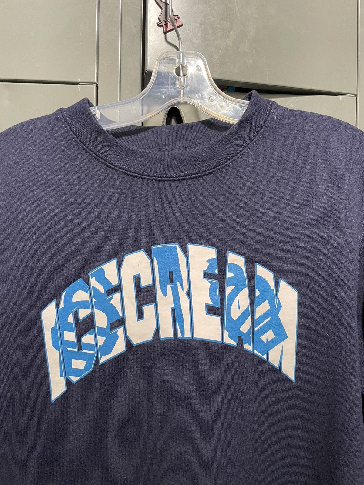 Icecream × Vintage ICECREAM curved box letter logo graphic navy crewneck Size US M / EU 48-50 / 2 - 6 Thumbnail