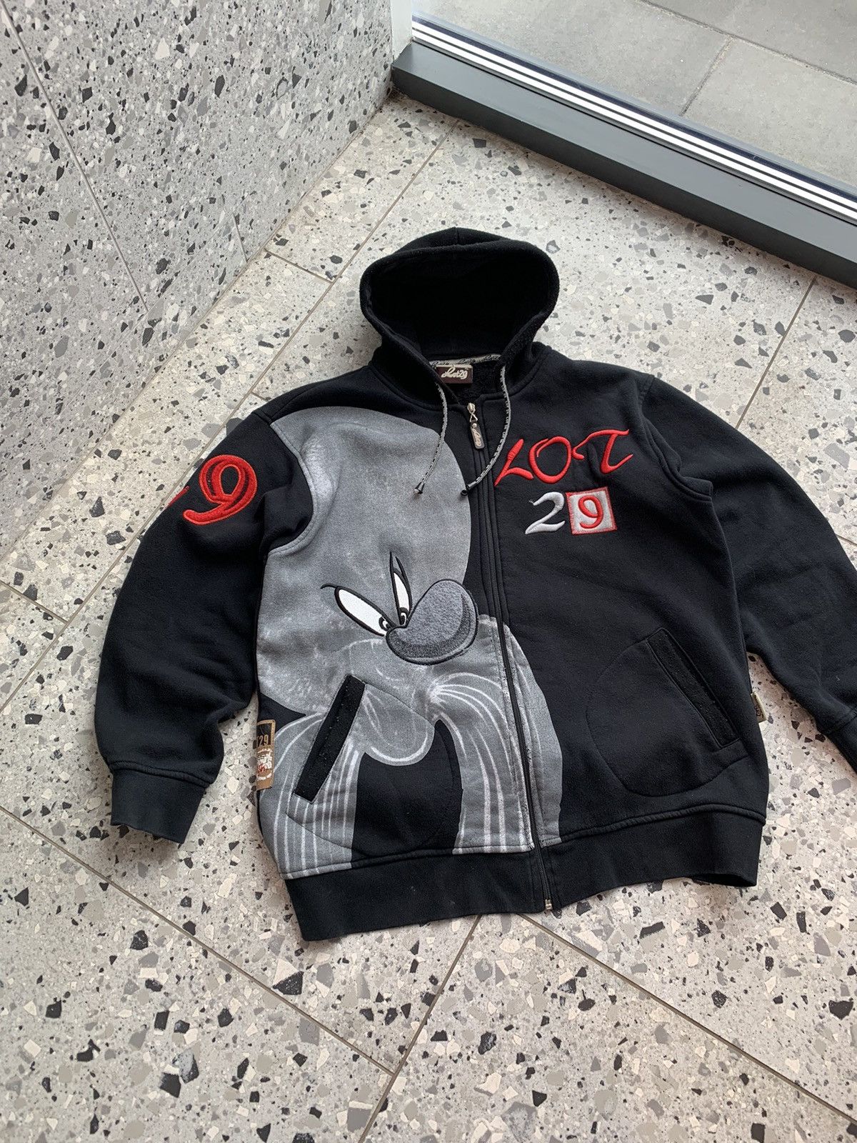 Japanese Brand × Vintage Rare Vintage Lot 29 Disney Loney Tunes Zip up Hoodie Size US XL / EU 56 / 4 - 4 Thumbnail