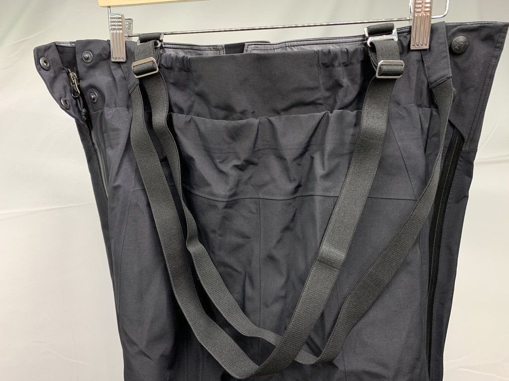 Arc'teryx ARCTERYX Beta SV Bib Black Gore Tex Pro Ski Snowboard Pant Size L / US 10 / IT 46 - 9 Thumbnail