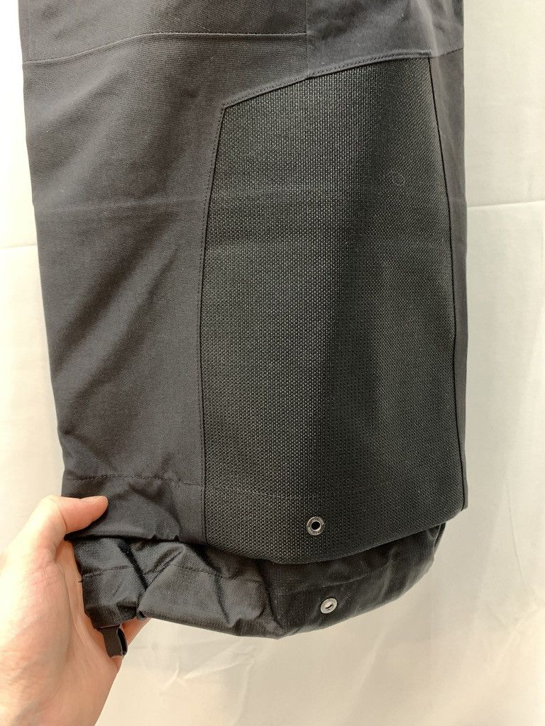 Arc'teryx ARCTERYX Beta SV Bib Black Gore Tex Pro Ski Snowboard Pant Size L / US 10 / IT 46 - 5 Thumbnail