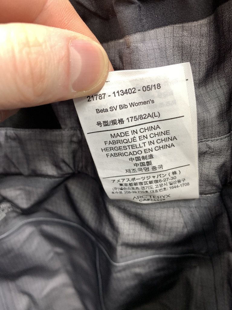 Arc'teryx ARCTERYX Beta SV Bib Black Gore Tex Pro Ski Snowboard Pant Size L / US 10 / IT 46 - 15 Thumbnail