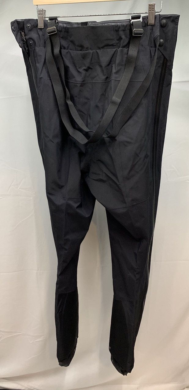Arc'teryx ARCTERYX Beta SV Bib Black Gore Tex Pro Ski Snowboard Pant Size L / US 10 / IT 46 - 8 Thumbnail