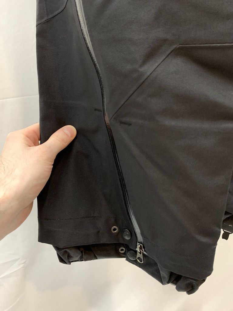 Arc'teryx ARCTERYX Beta SV Bib Black Gore Tex Pro Ski Snowboard Pant Size L / US 10 / IT 46 - 7 Thumbnail
