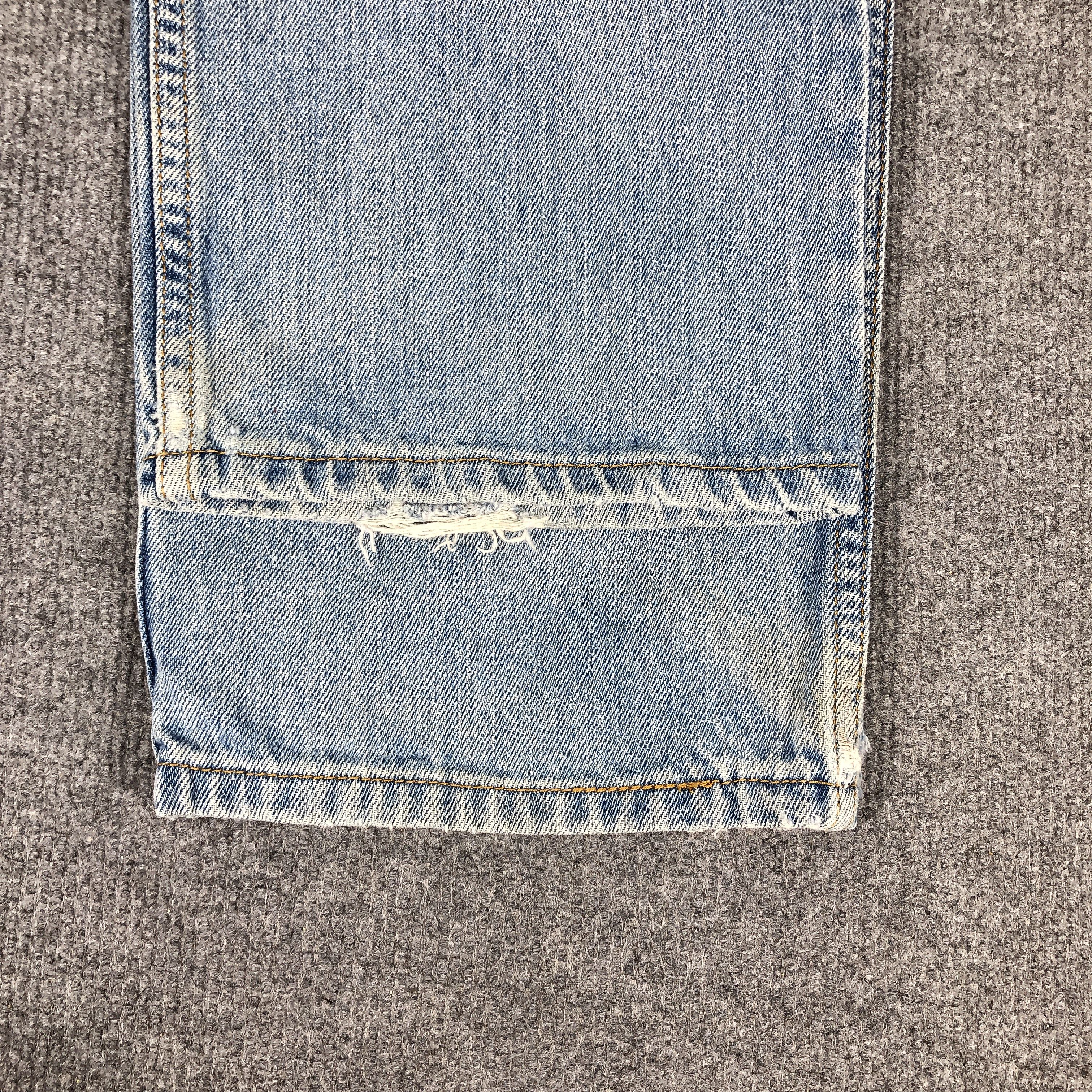 Levi's Vintage Y2K Levi's 550 Relaxed Fit Dirty Faded Blue Jean Size US 30 / EU 46 - 13 Thumbnail