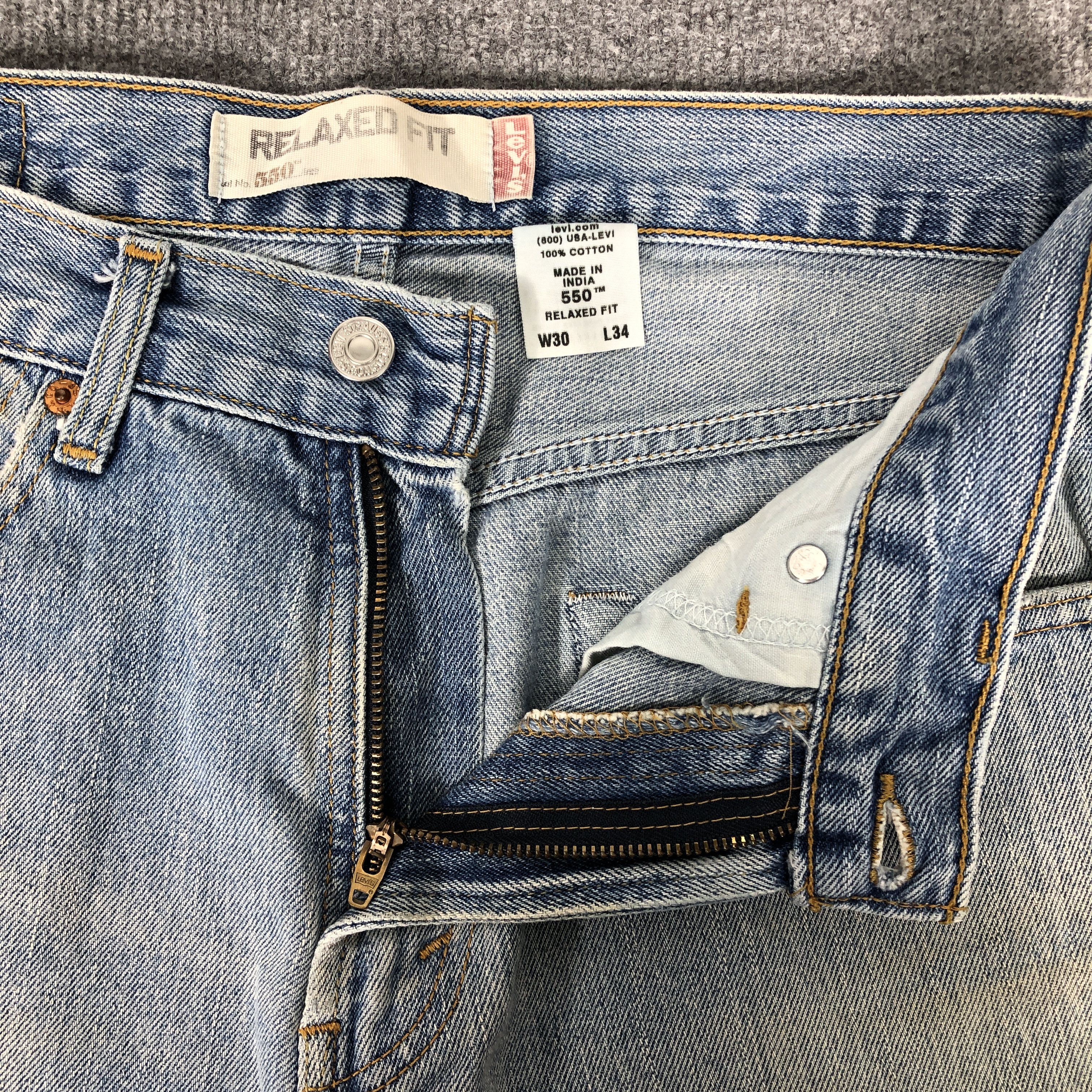 Levi's Vintage Y2K Levi's 550 Relaxed Fit Dirty Faded Blue Jean Size US 30 / EU 46 - 15 Thumbnail