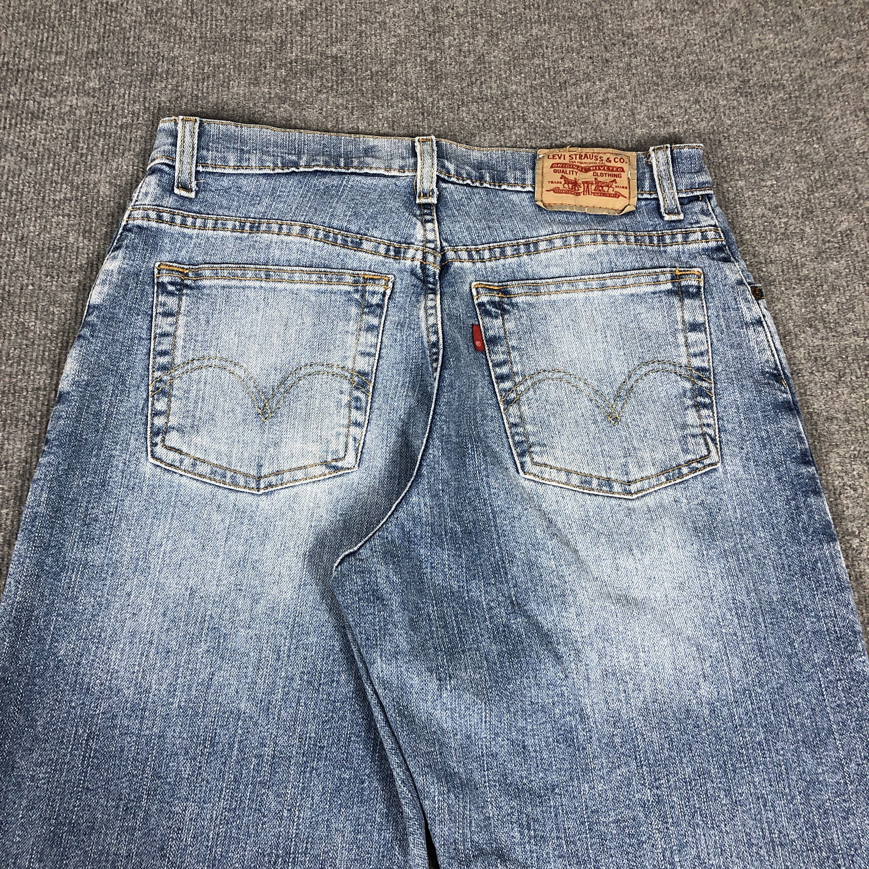 Levi's Levi's Lot 550 Relaxed Tapered Faded Blue Jean Size US 31 - 4 Thumbnail