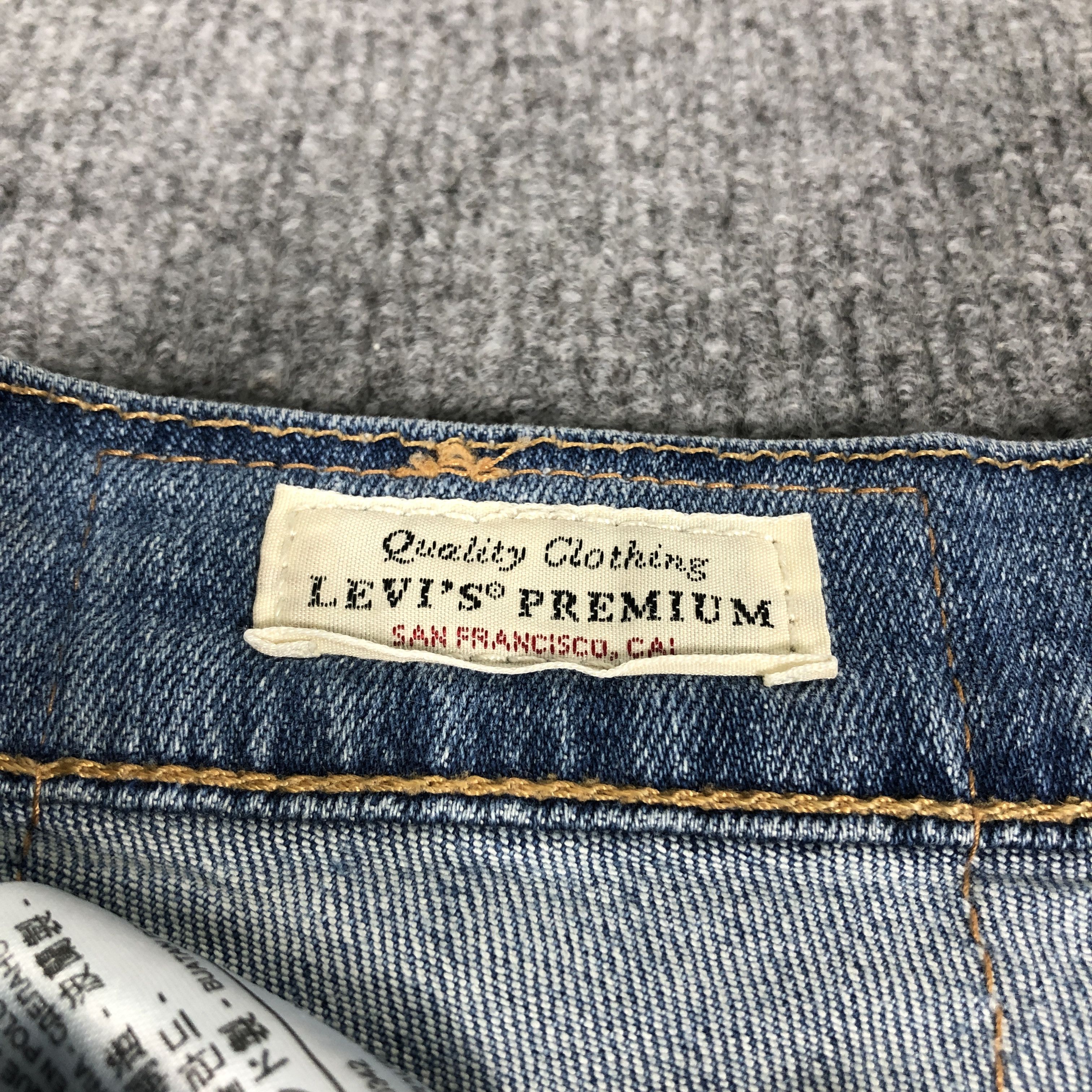 Levi's × Vintage Levi's Lot 511 Slim Fit Big E Faded Blue Denim Jean Size US 32 / EU 48 - 13 Thumbnail