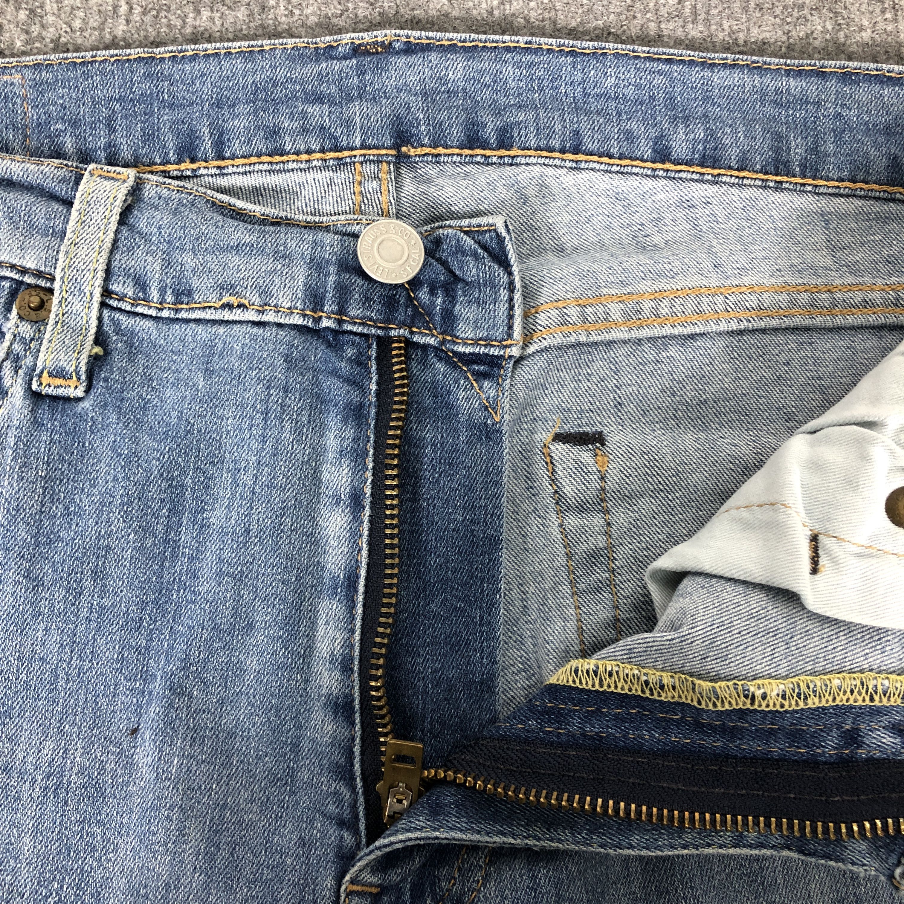 Levi's × Vintage Levi's Lot 511 Slim Fit Big E Faded Blue Denim Jean Size US 32 / EU 48 - 5 Thumbnail