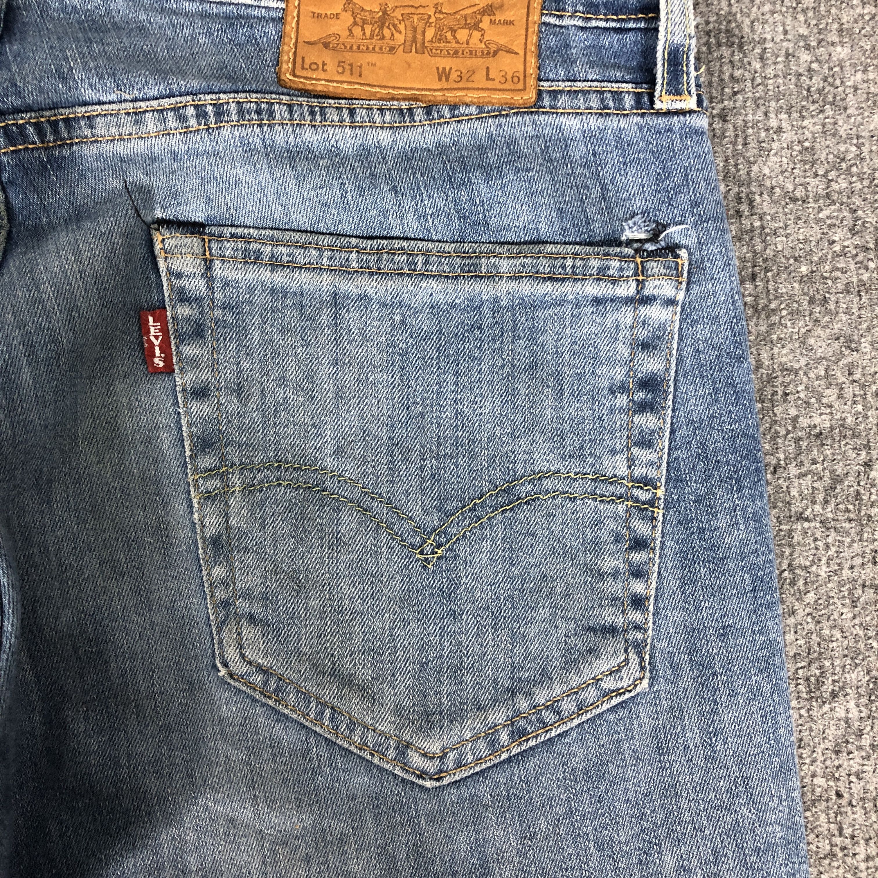 Levi's × Vintage Levi's Lot 511 Slim Fit Big E Faded Blue Denim Jean Size US 32 / EU 48 - 12 Thumbnail