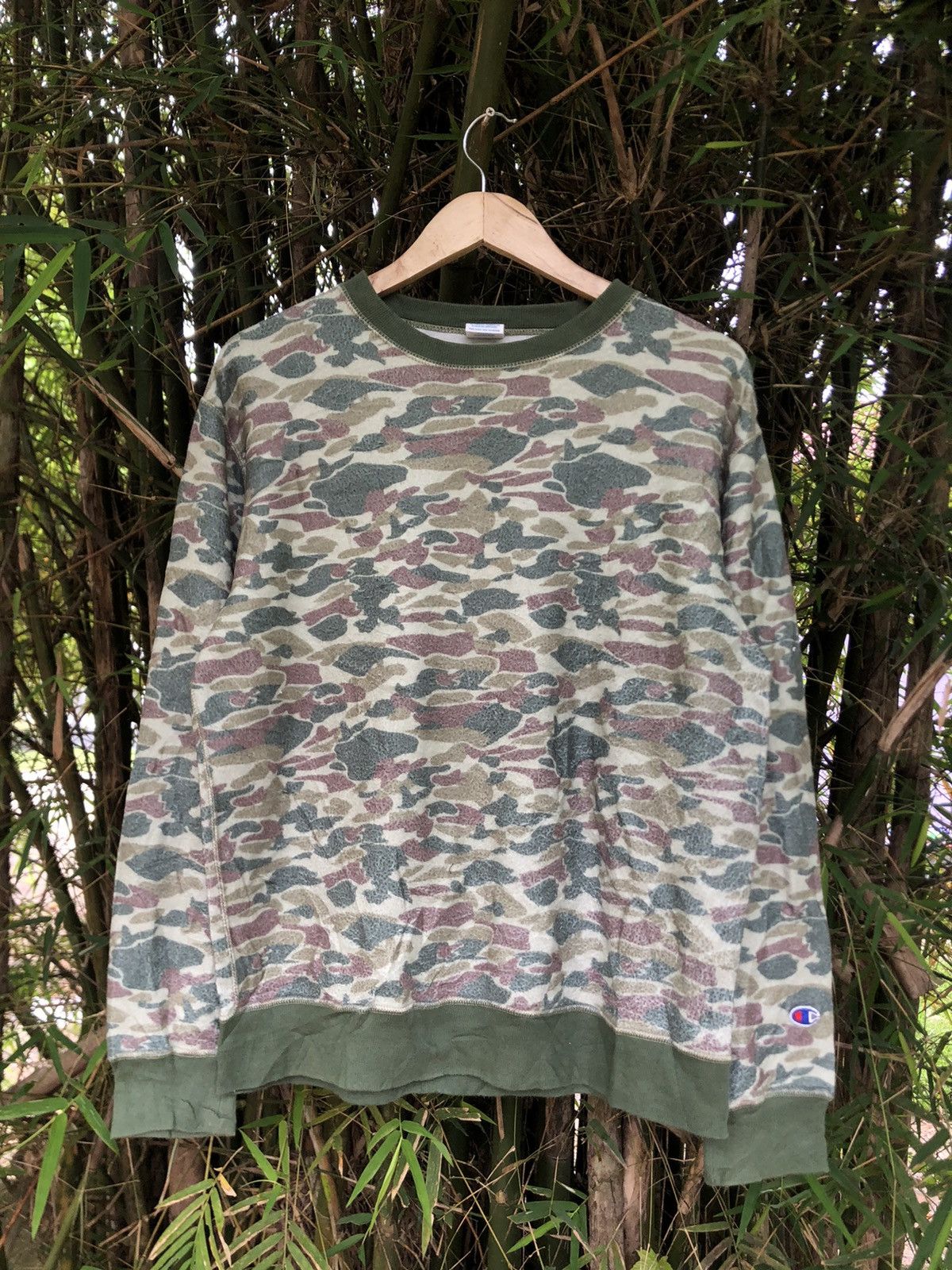 Vintage Champion Camo sweatshirt