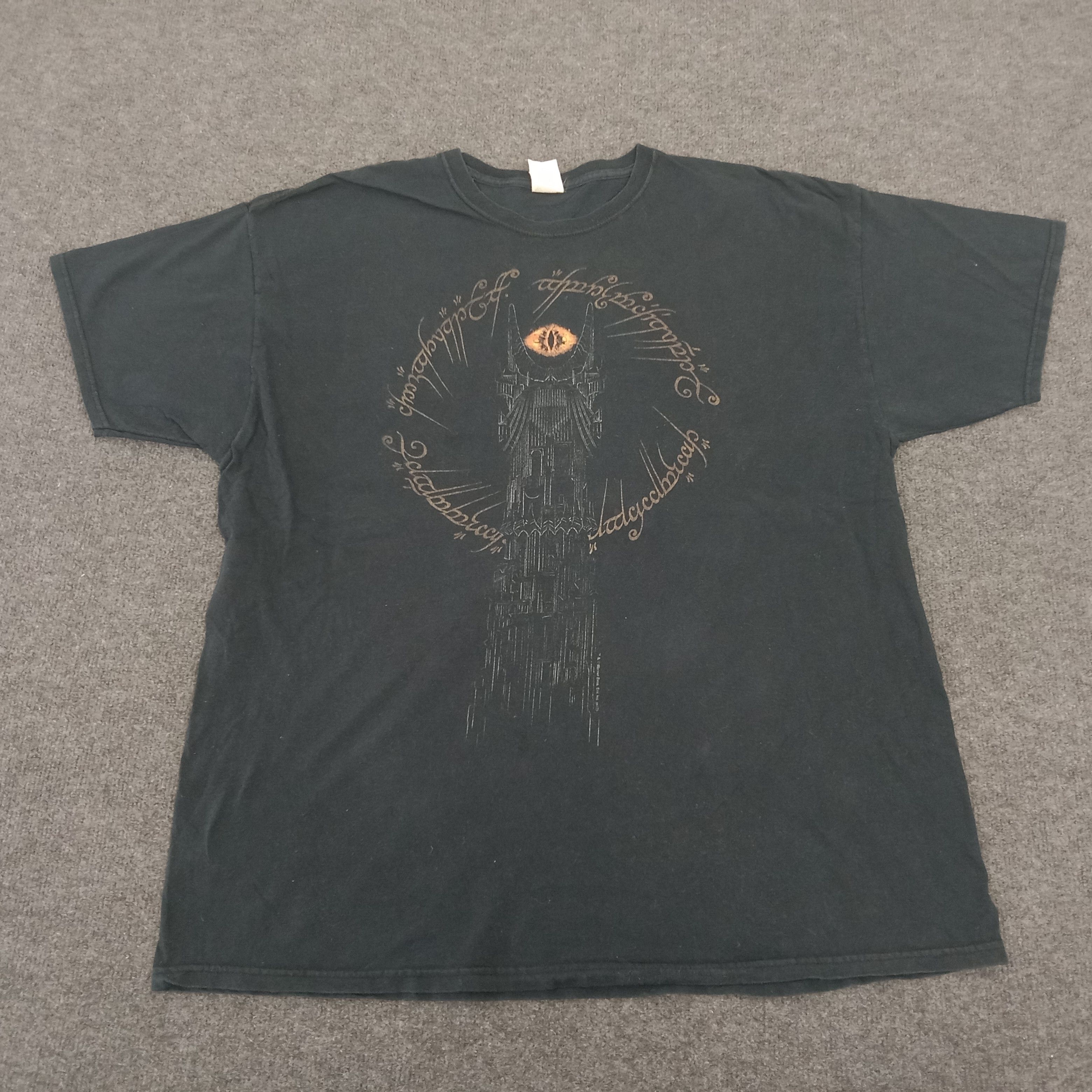 Fruit Of The Loom Lord of The Ring American Fantasy Movie Tshirt Size US XL / EU 56 / 4 - 1 Thumbnail