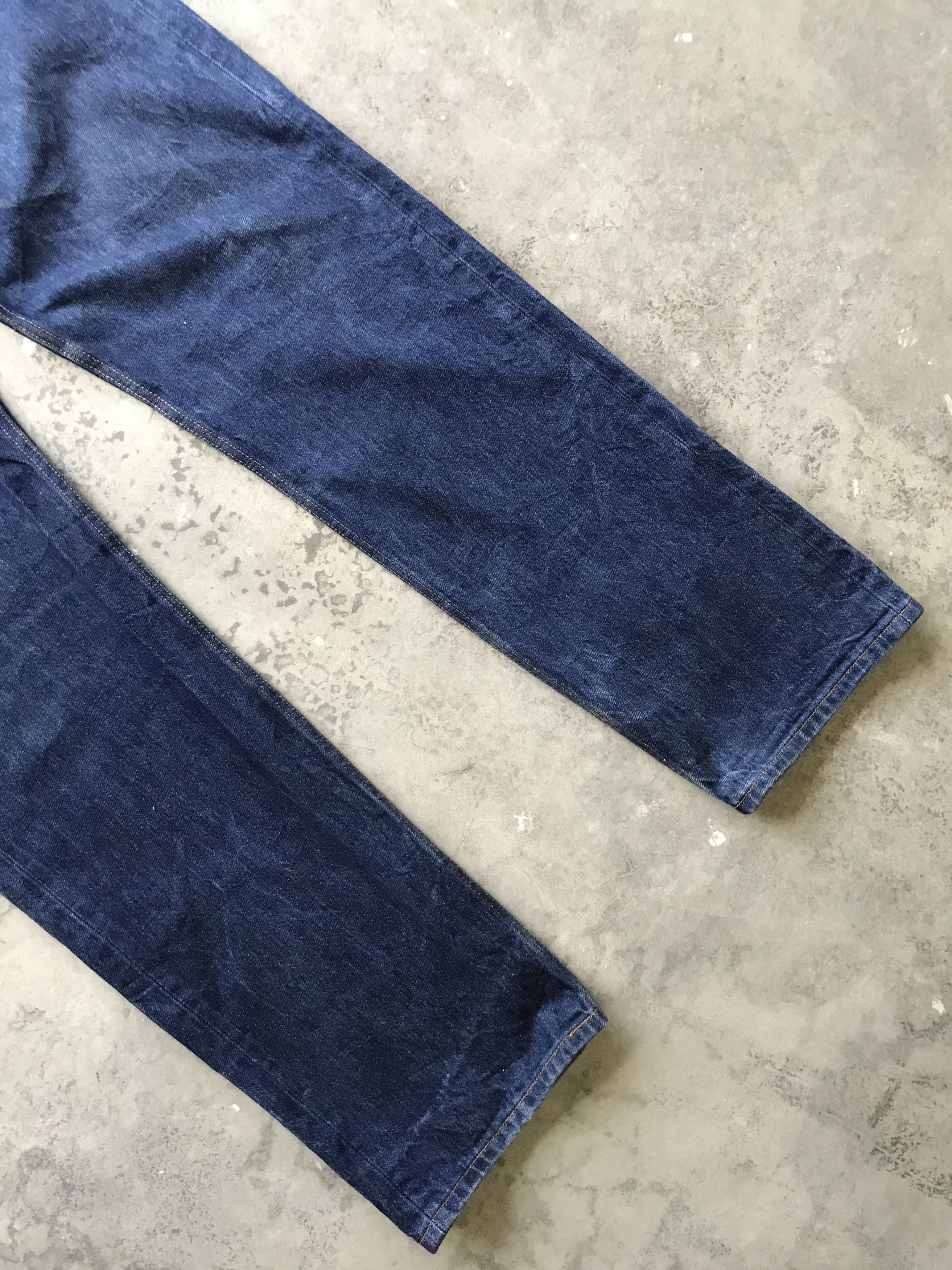 Levi's VLEV56 - Levis 501 Dark Blue Jeans Size US 35 - 4 Thumbnail