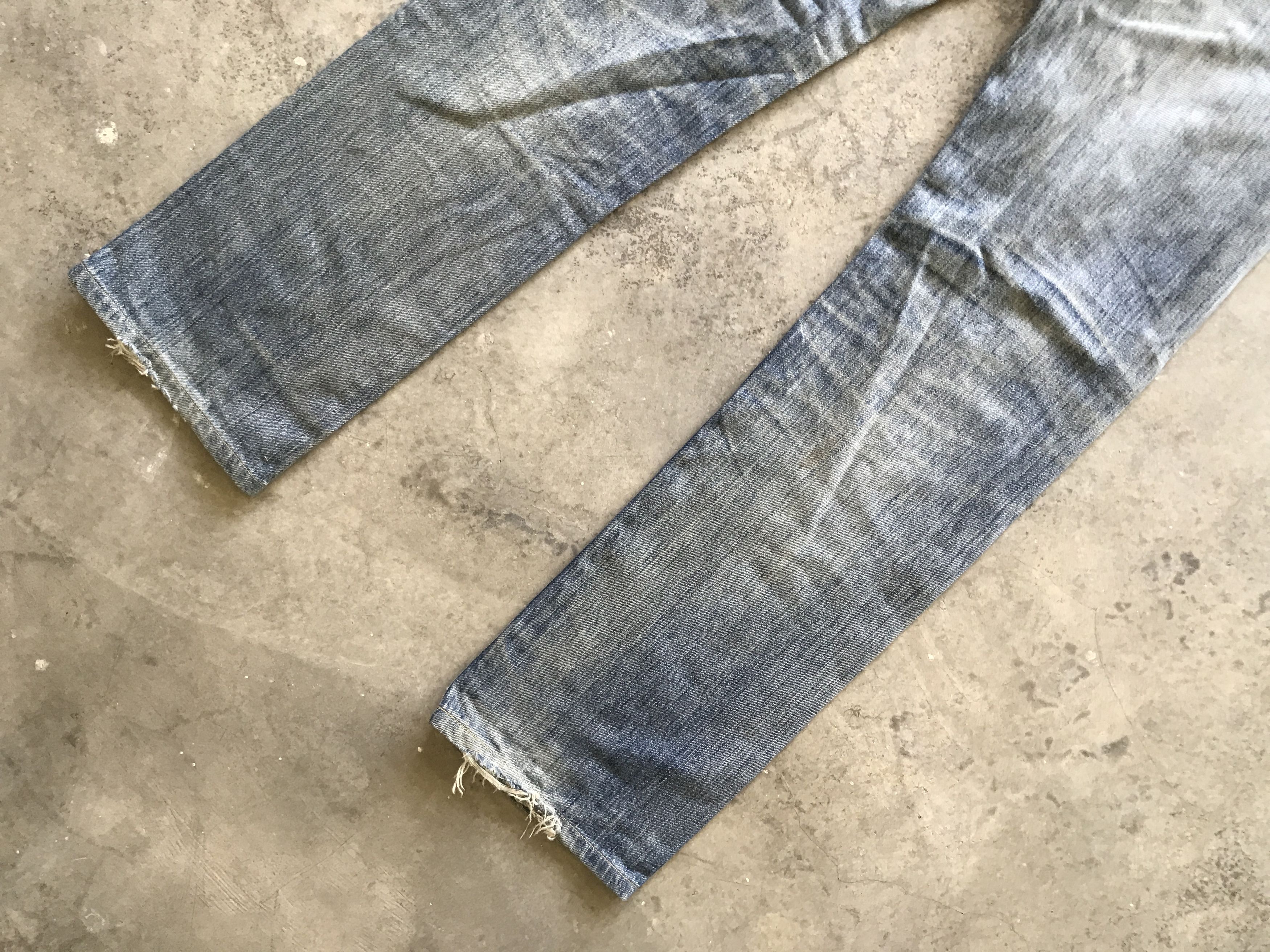 Levi's VLEV61-Levis 501 Light Distressed Nirvana Style Jeans Size US 29 - 9 Thumbnail