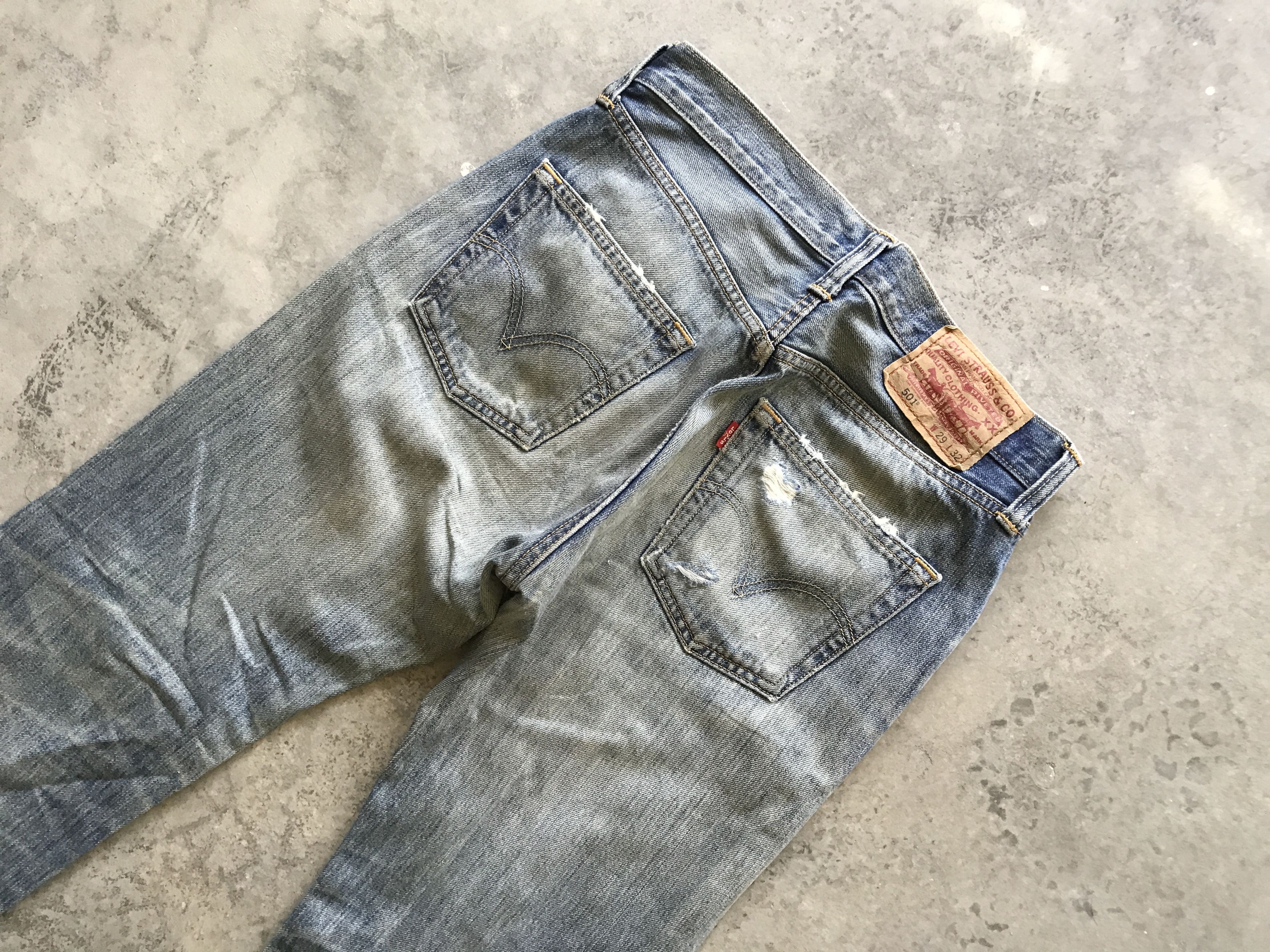Levi's VLEV61-Levis 501 Light Distressed Nirvana Style Jeans Size US 29 - 8 Thumbnail
