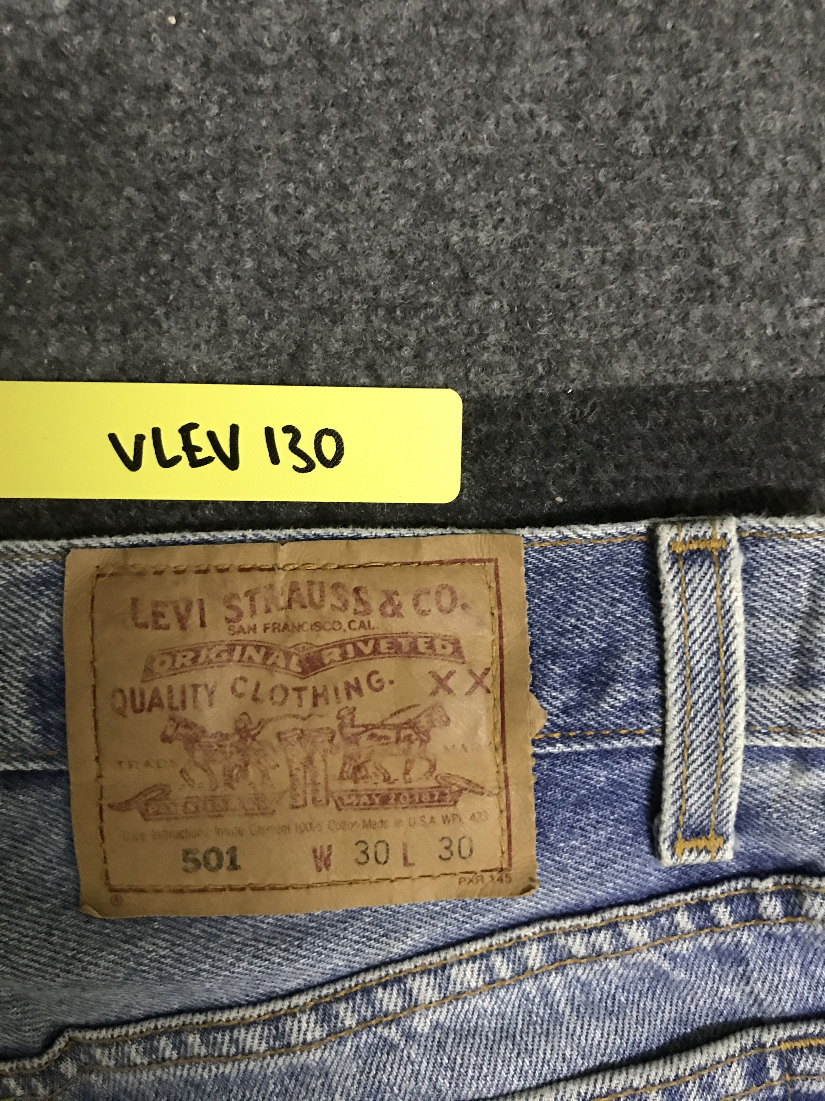 Levi's VLEV130-Vtg Levis 501 Light Wash Jeans Size US 30 / EU 46 - 14 Thumbnail