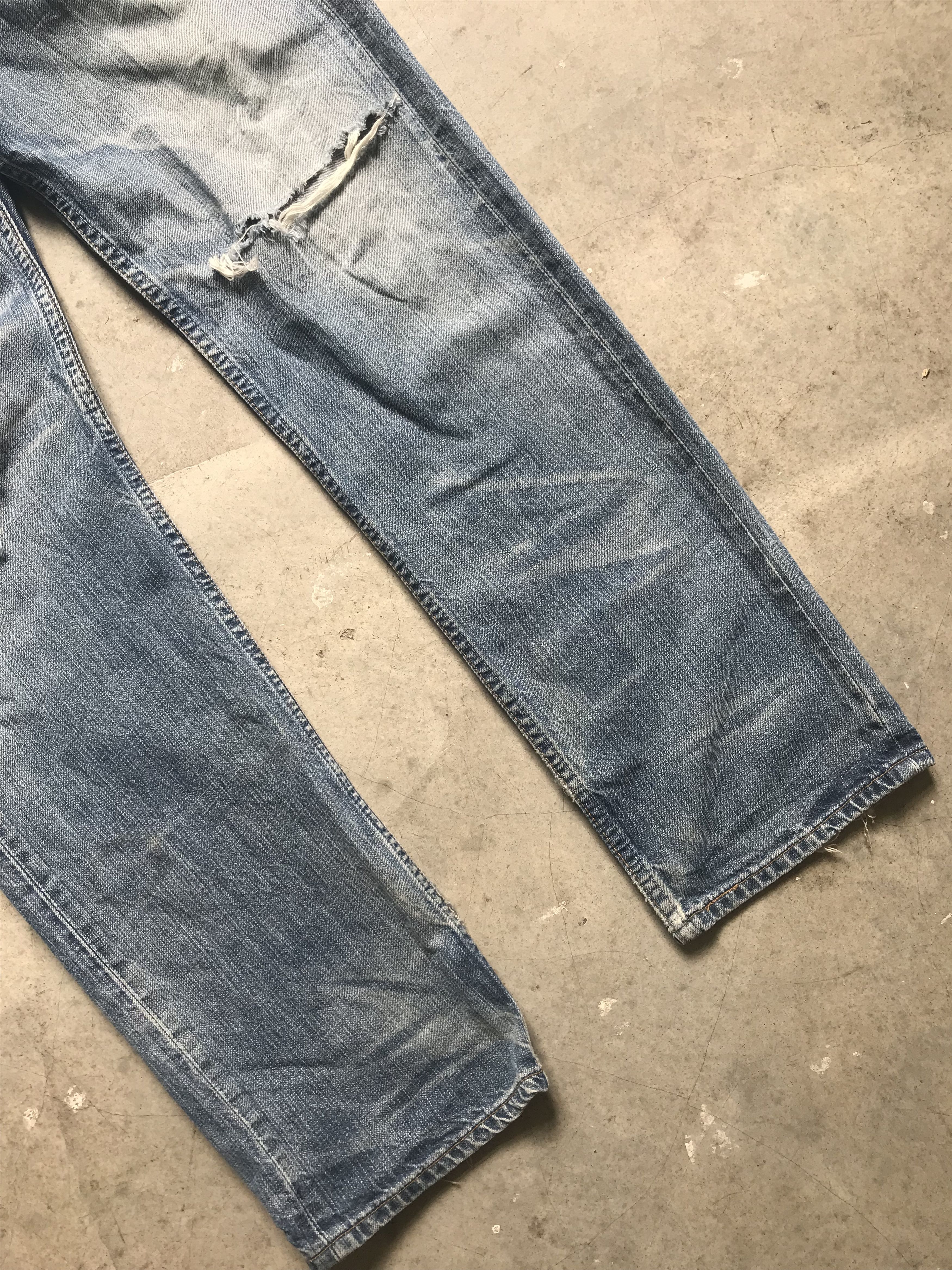 Levi's VLEV34 - Vintage Levis 501 Distressed Denim Size US 31 - 4 Thumbnail