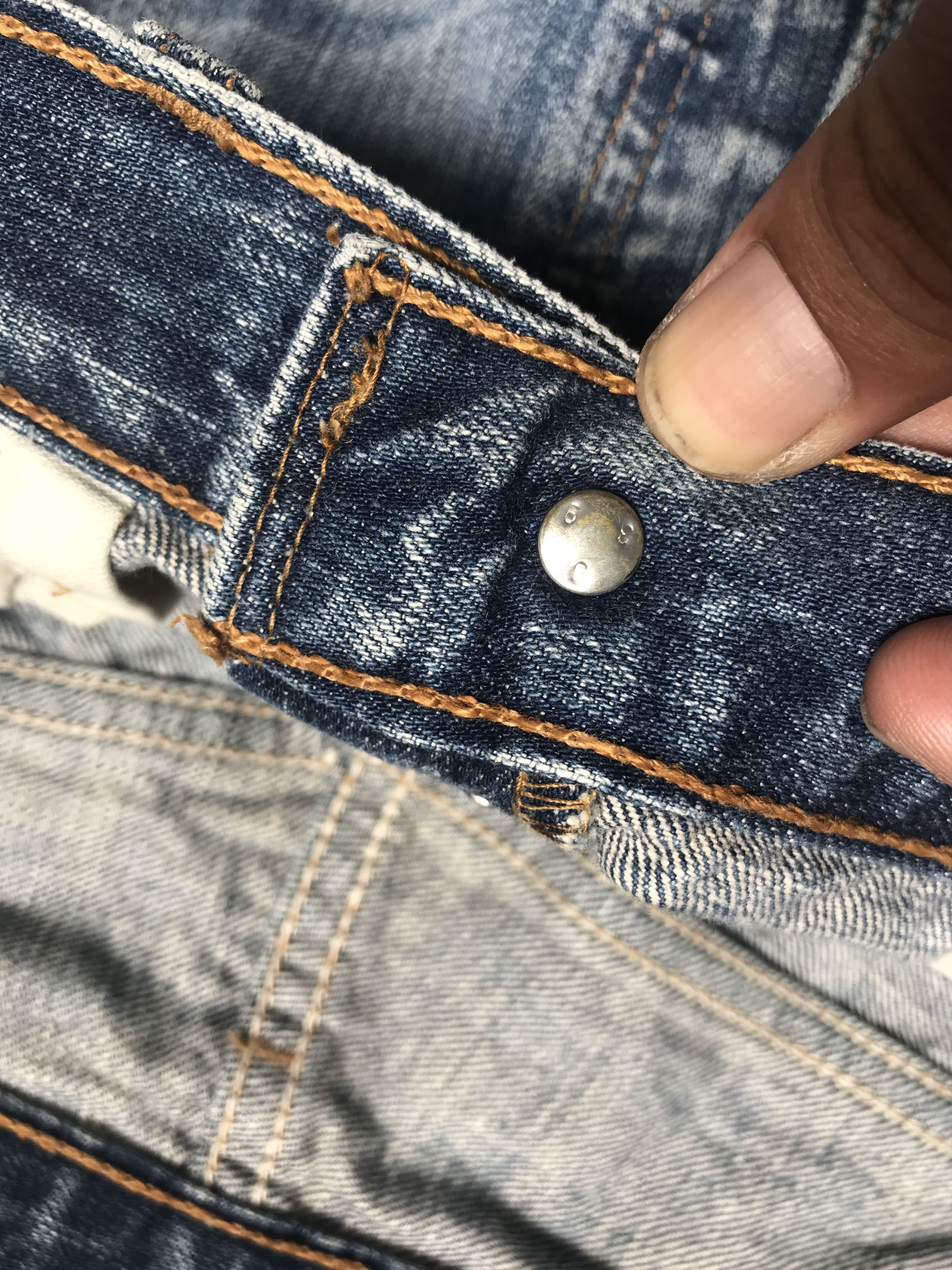 Levi's VLEV34 - Vintage Levis 501 Distressed Denim Size US 31 - 8 Thumbnail
