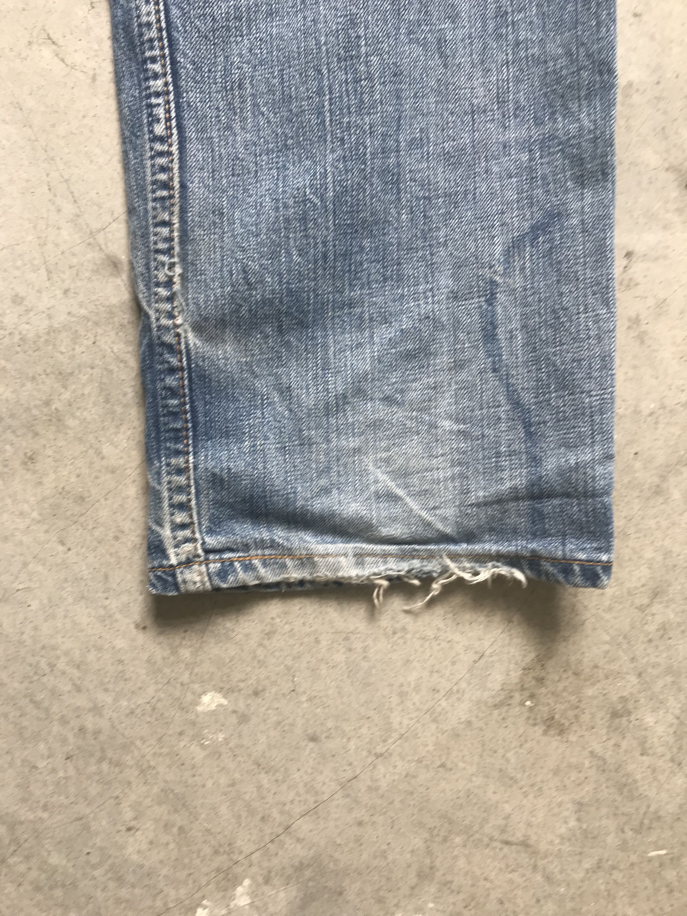 Levi's VLEV34 - Vintage Levis 501 Distressed Denim Size US 31 - 13 Thumbnail
